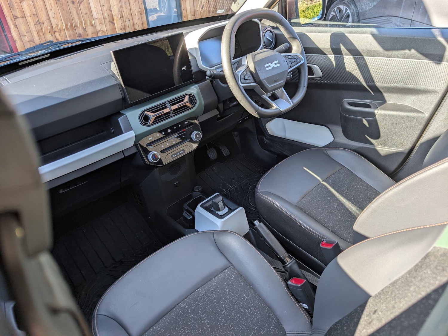 Used Dacia Spring 2024 for sale - 76693285: Photo 11