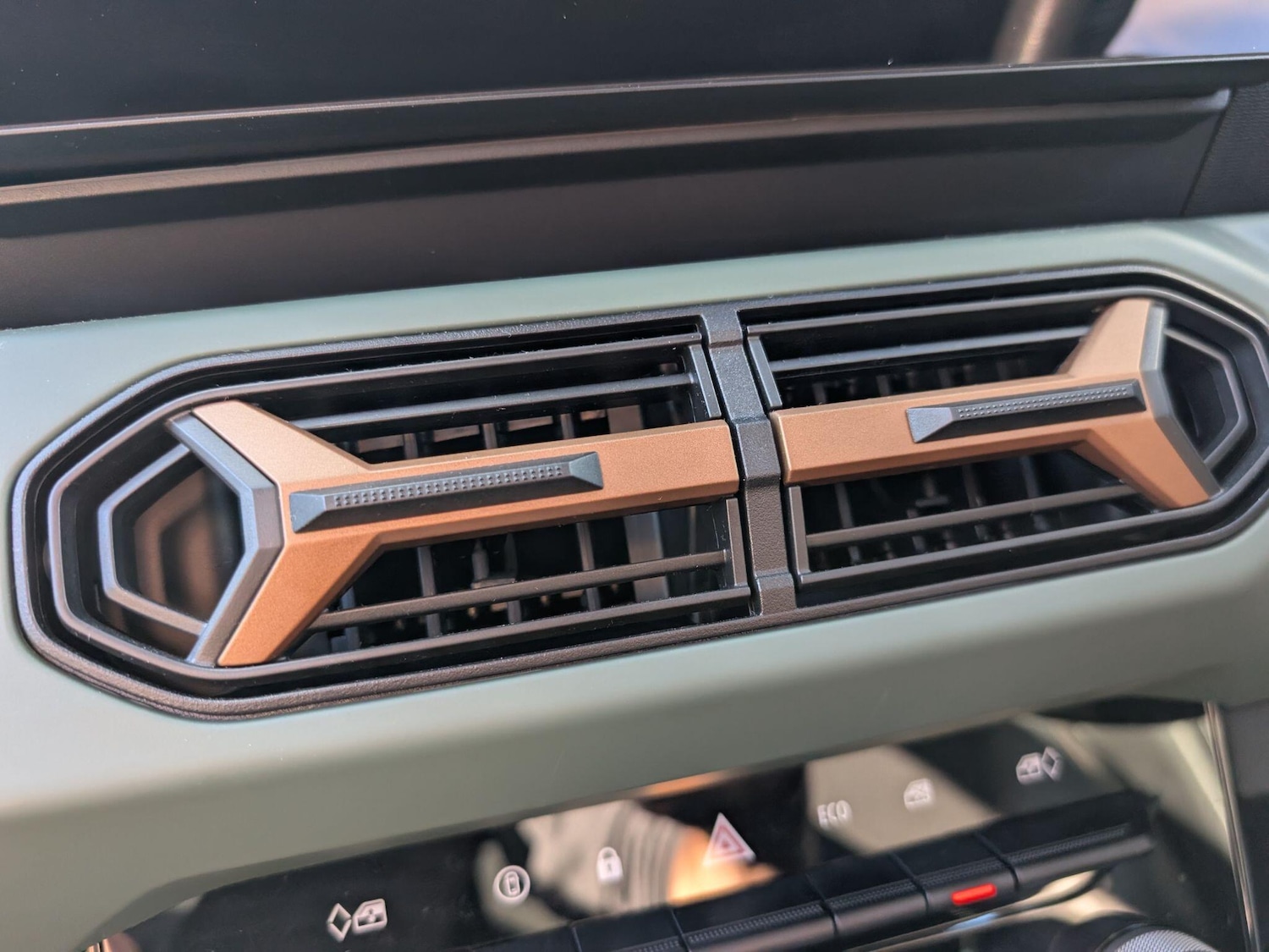 Used Dacia Spring 2024 for sale - 76693285: Photo 33