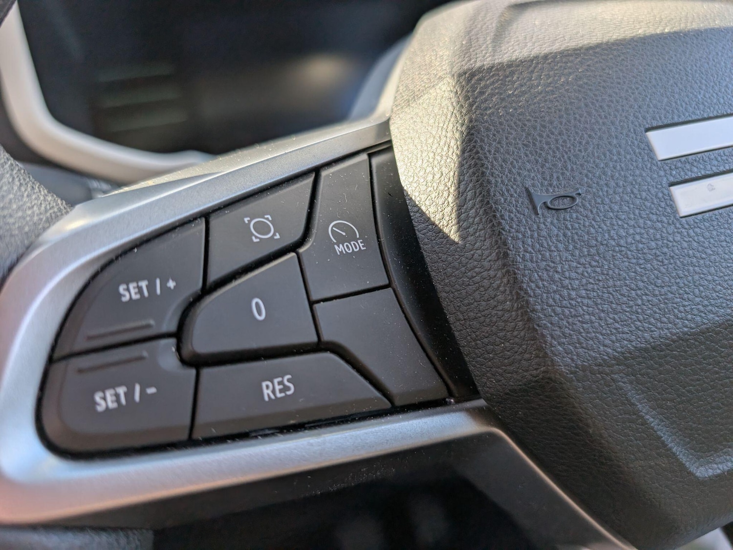 Used Dacia Spring 2024 for sale - 76693285: Photo 34