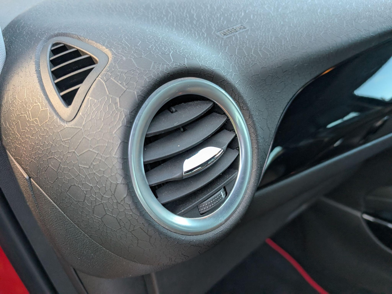 Used Vauxhall ADAM 2015 for sale - 76693284: Photo 32