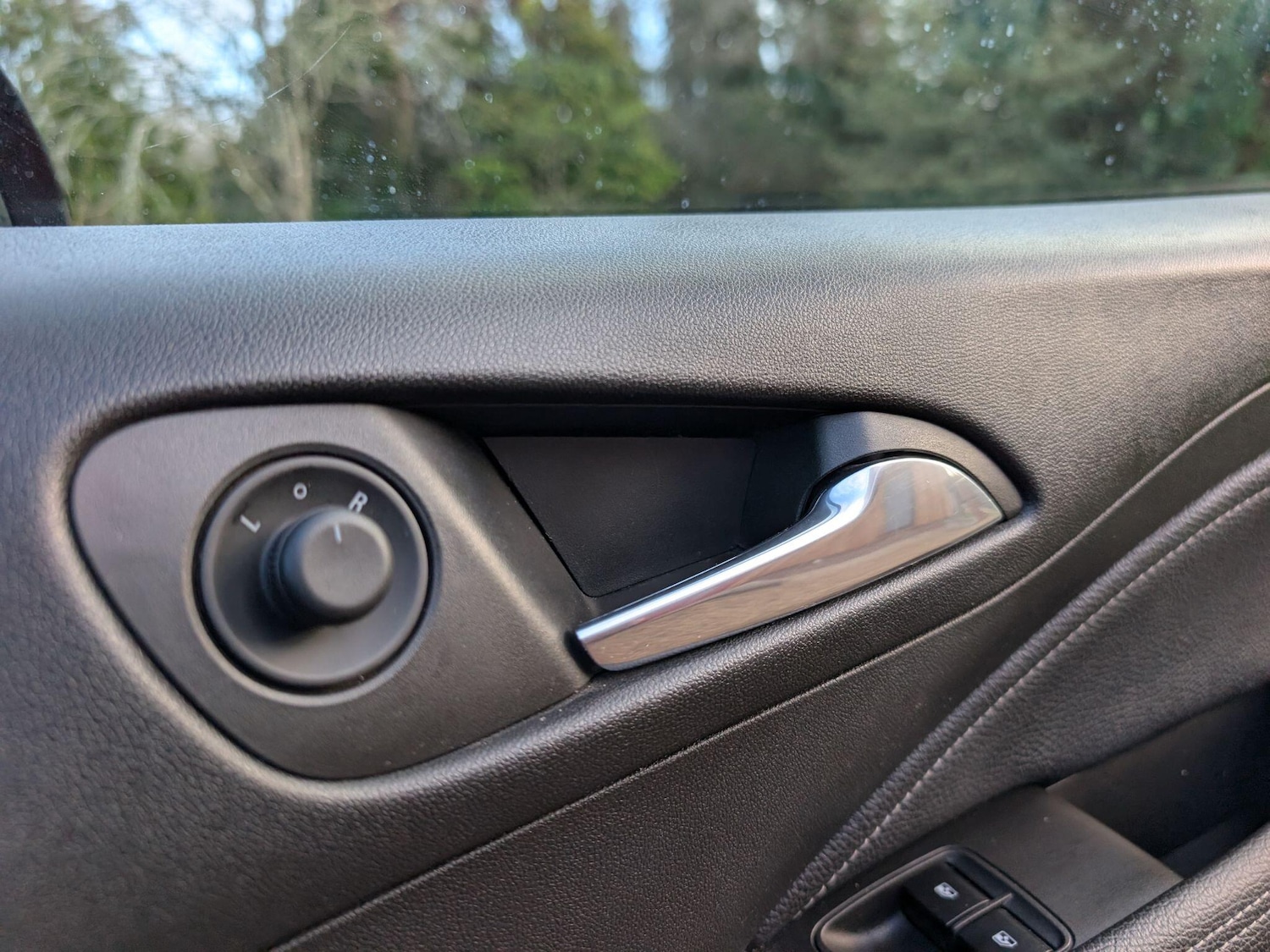 Used Vauxhall ADAM 2015 for sale - 76693284: Photo 33