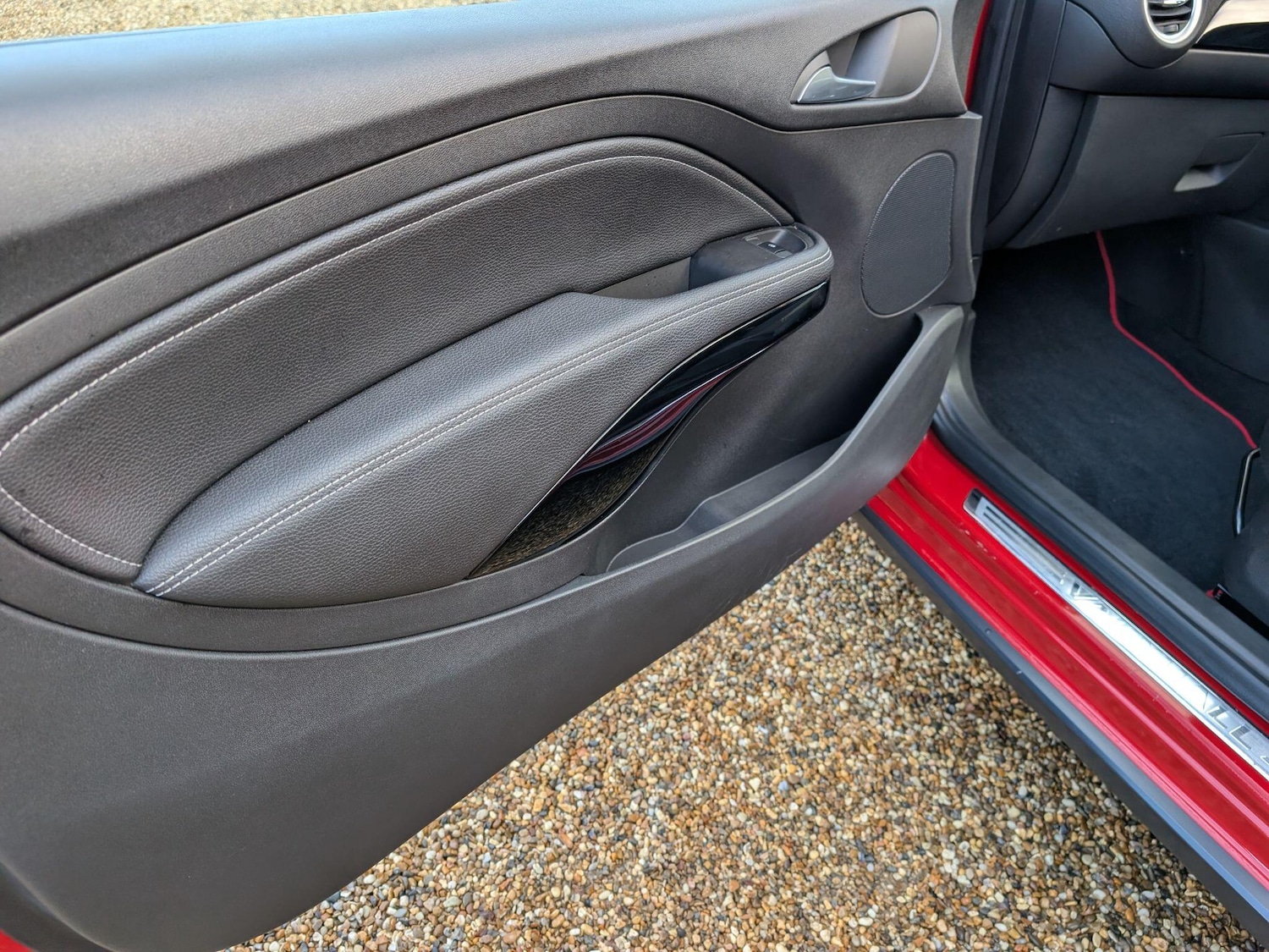 Used Vauxhall ADAM 2015 for sale - 76693284: Photo 36