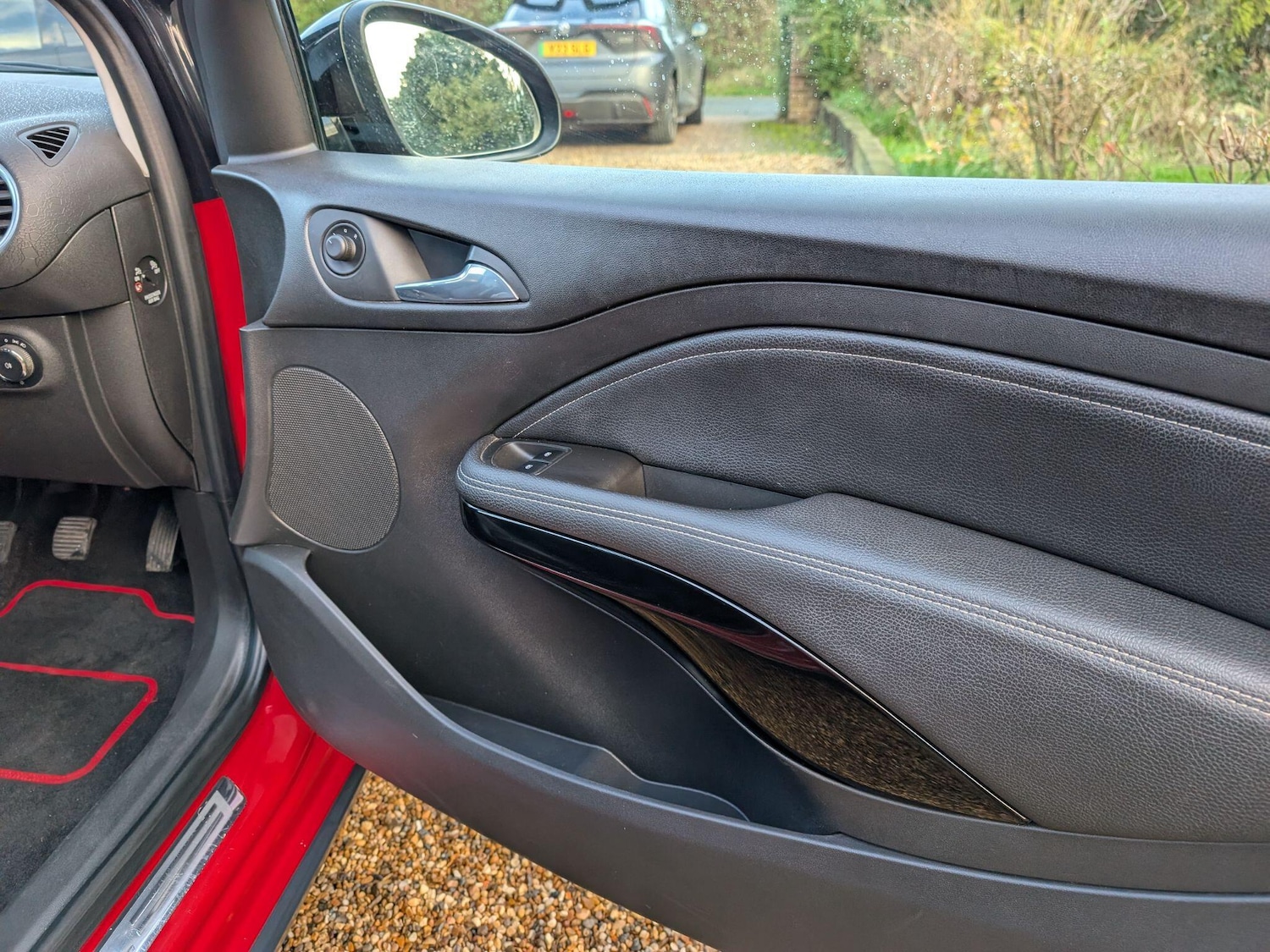 Used Vauxhall ADAM 2015 for sale - 76693284: Photo 37