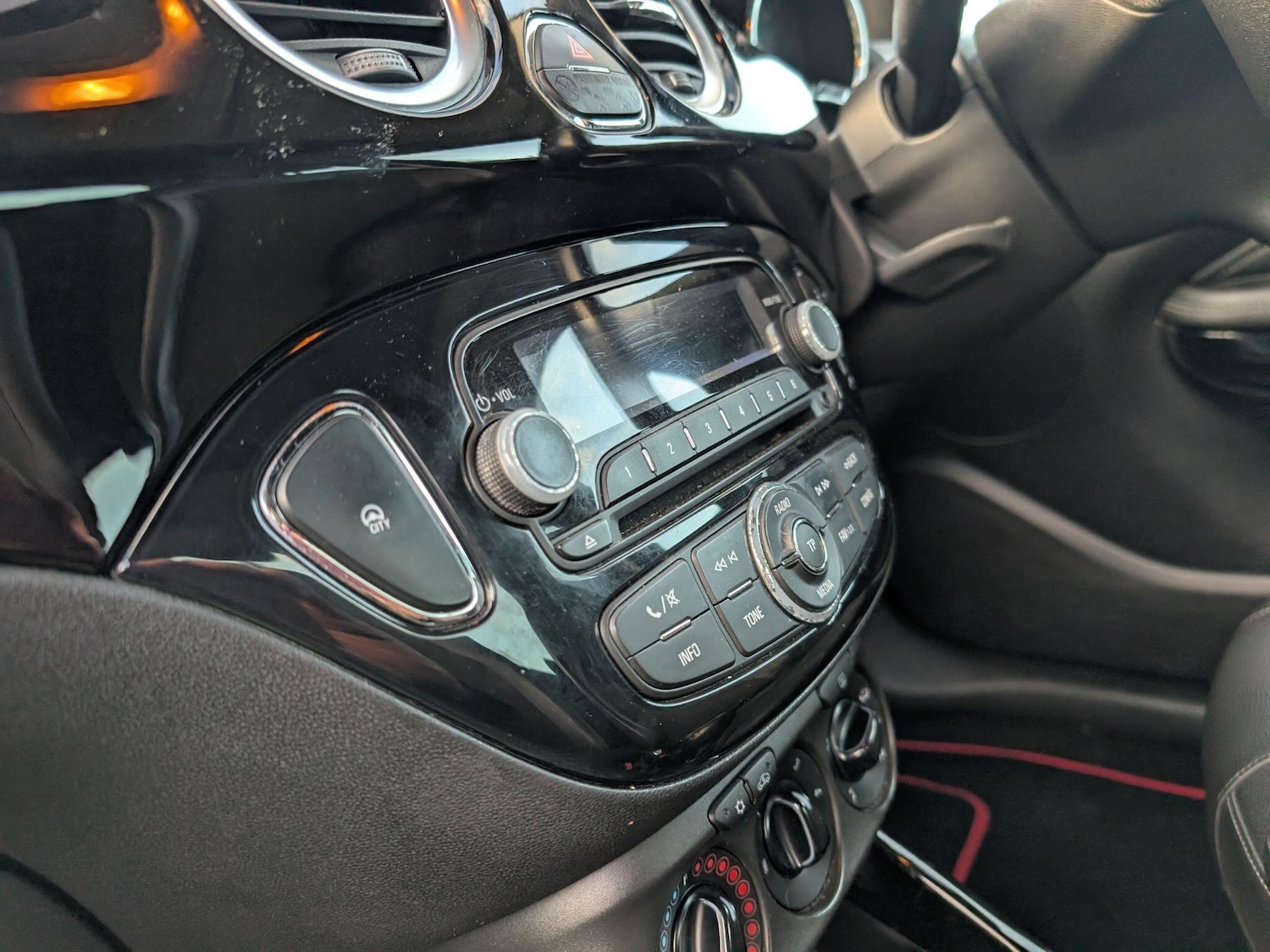 Used Vauxhall ADAM 2015 for sale - 76693284: Photo 71