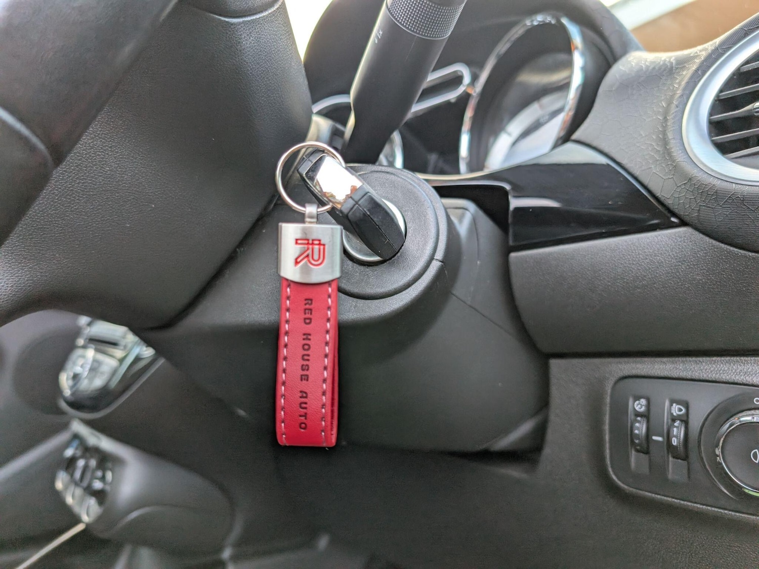 Used Vauxhall ADAM 2015 for sale - 76693284: Photo 97