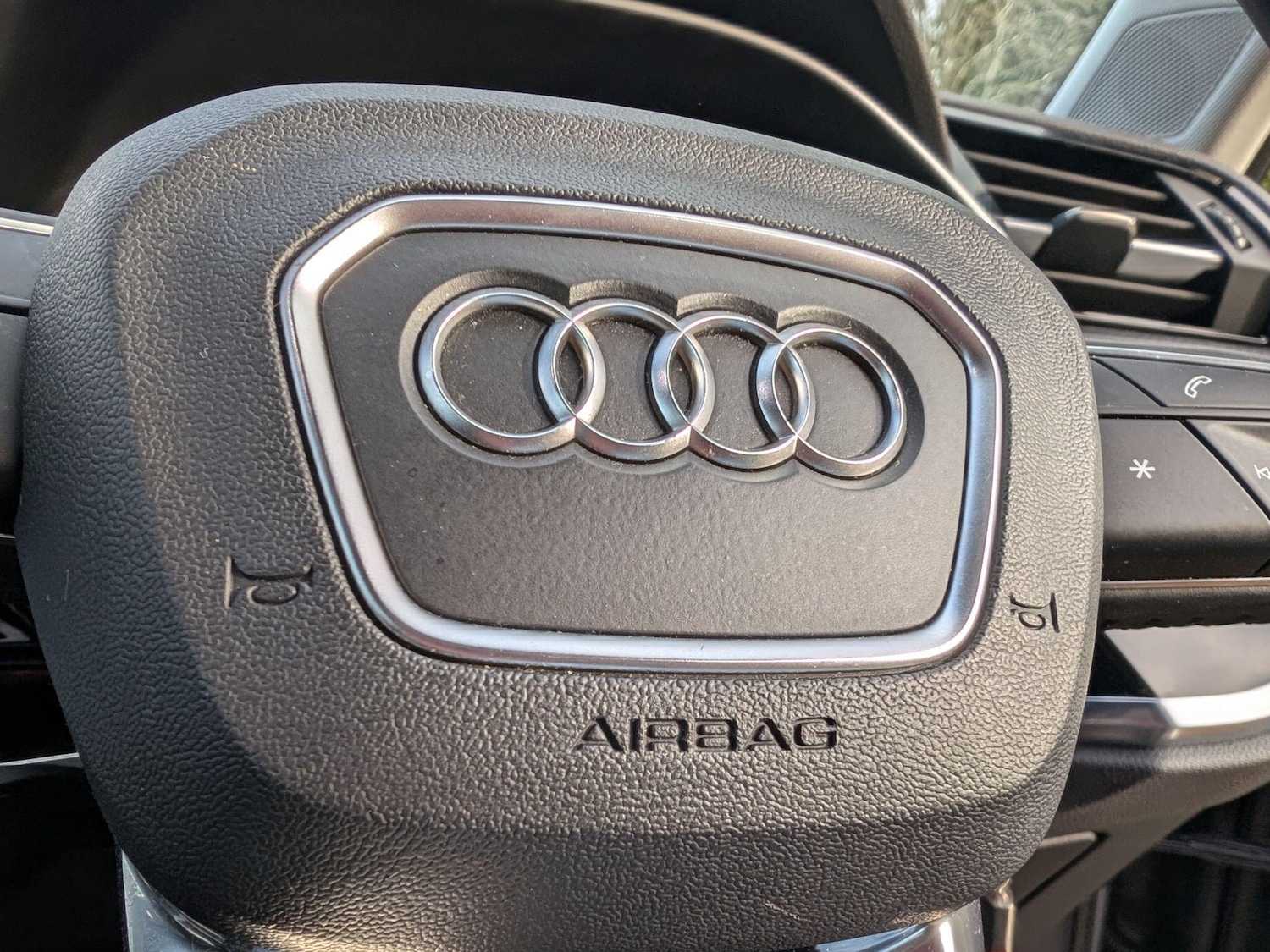 Used Audi Q3 2020 for sale - 76693282: Photo 100