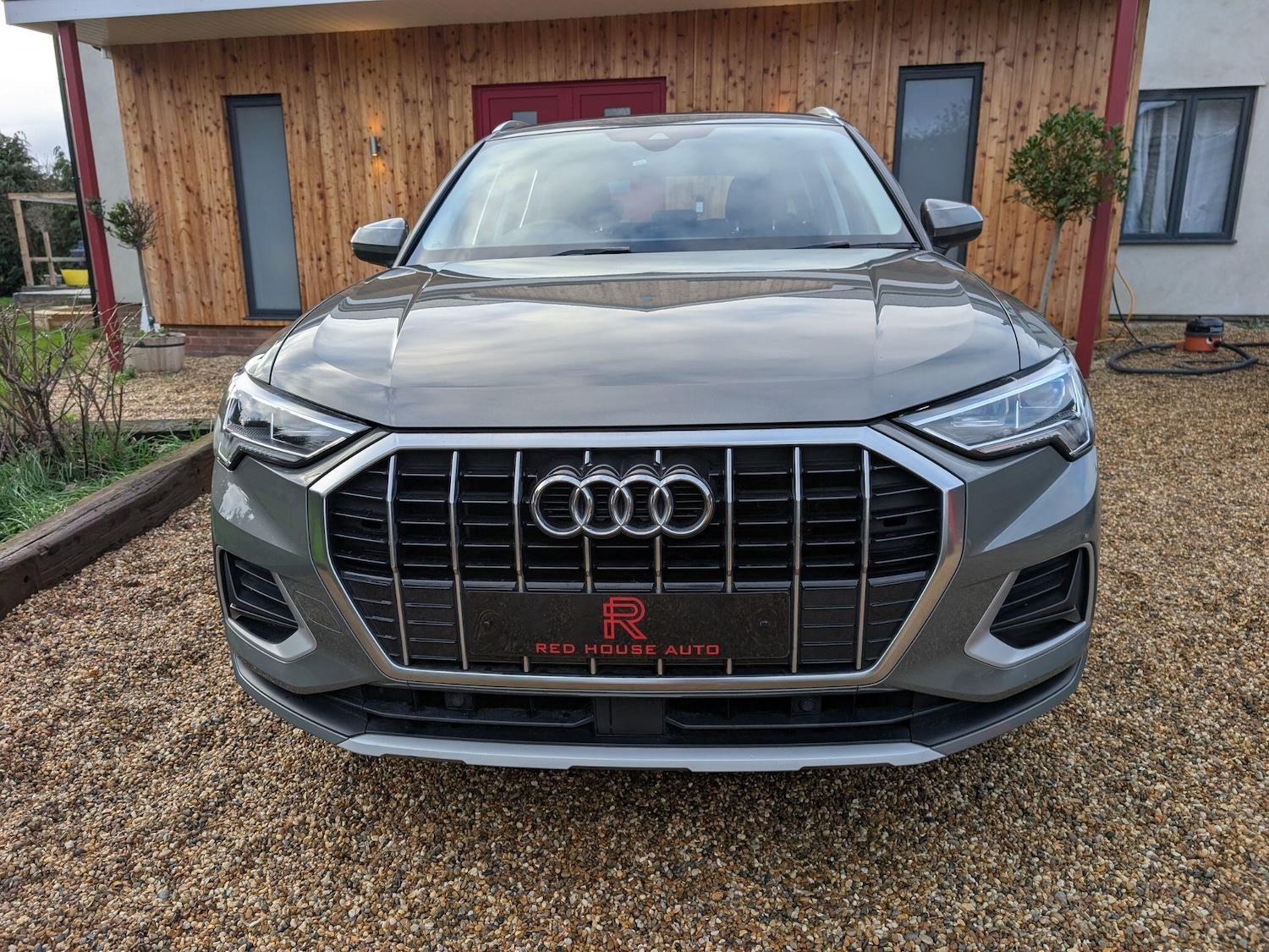 Used Audi Q3 2020 for sale - 76693282: Photo 3