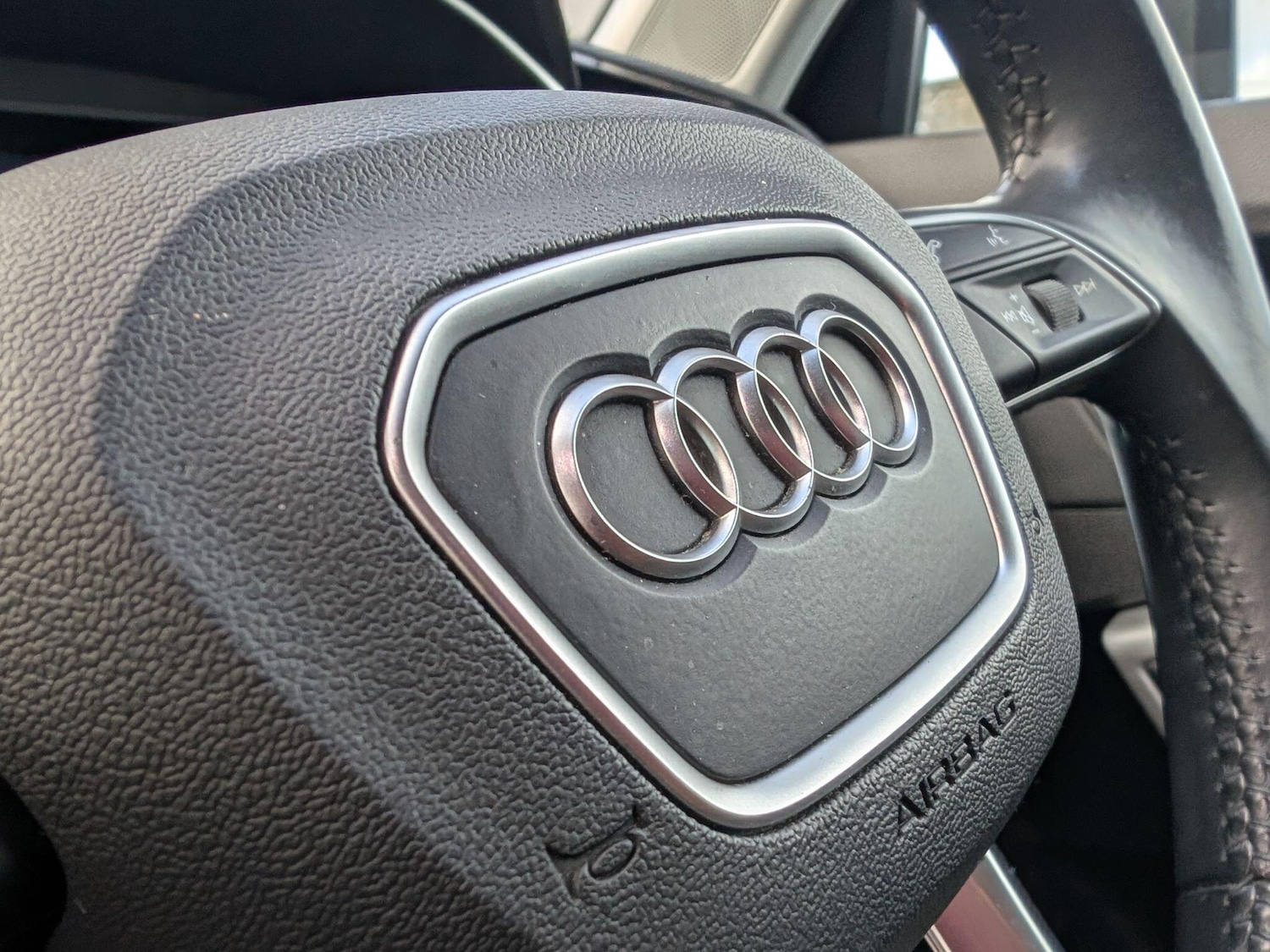 Used Audi Q3 2020 for sale - 76693282: Photo 83