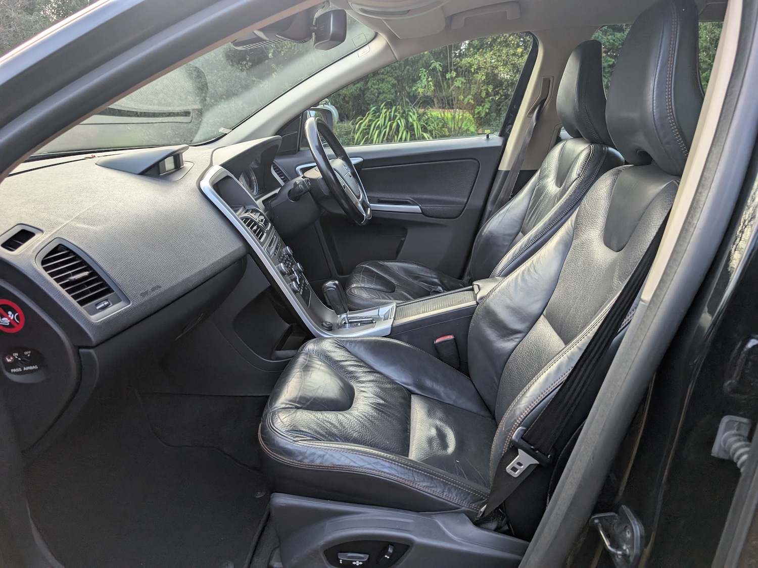 Used Volvo XC60 2009 for sale - 76735752: Photo 3