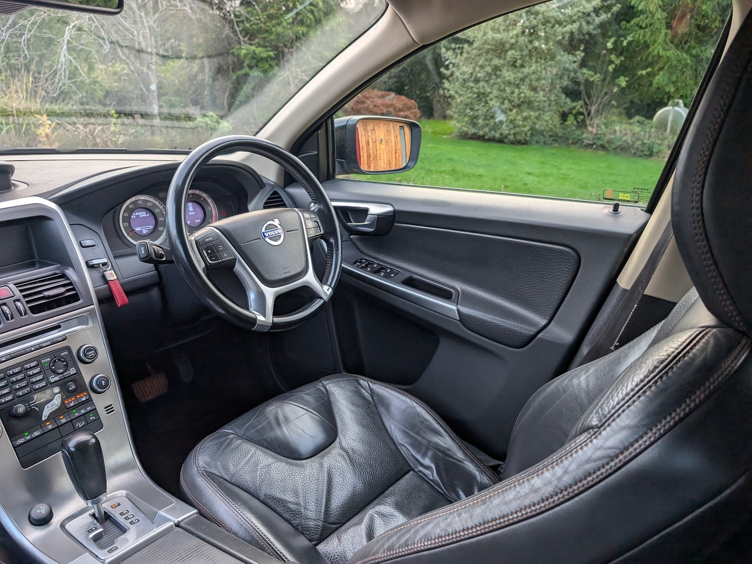 Used Volvo XC60 2009 for sale - 76735752: Photo 32