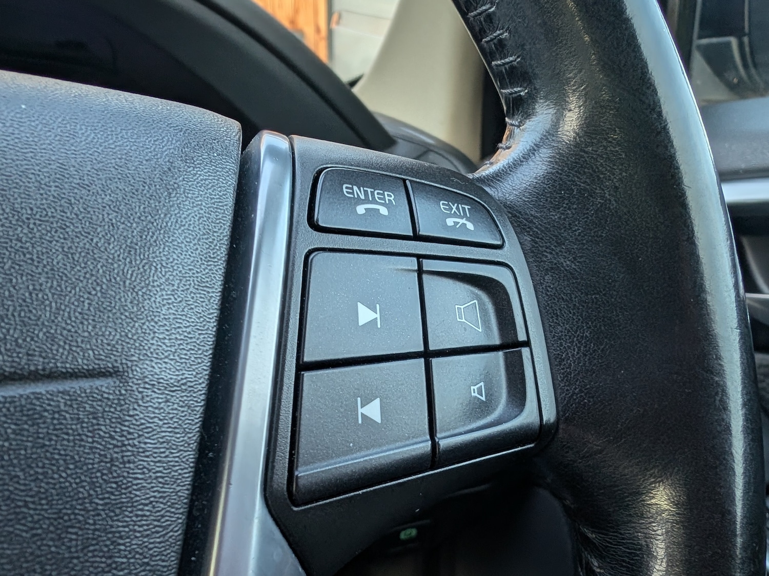 Used Volvo XC60 2009 for sale - 76735752: Photo 71