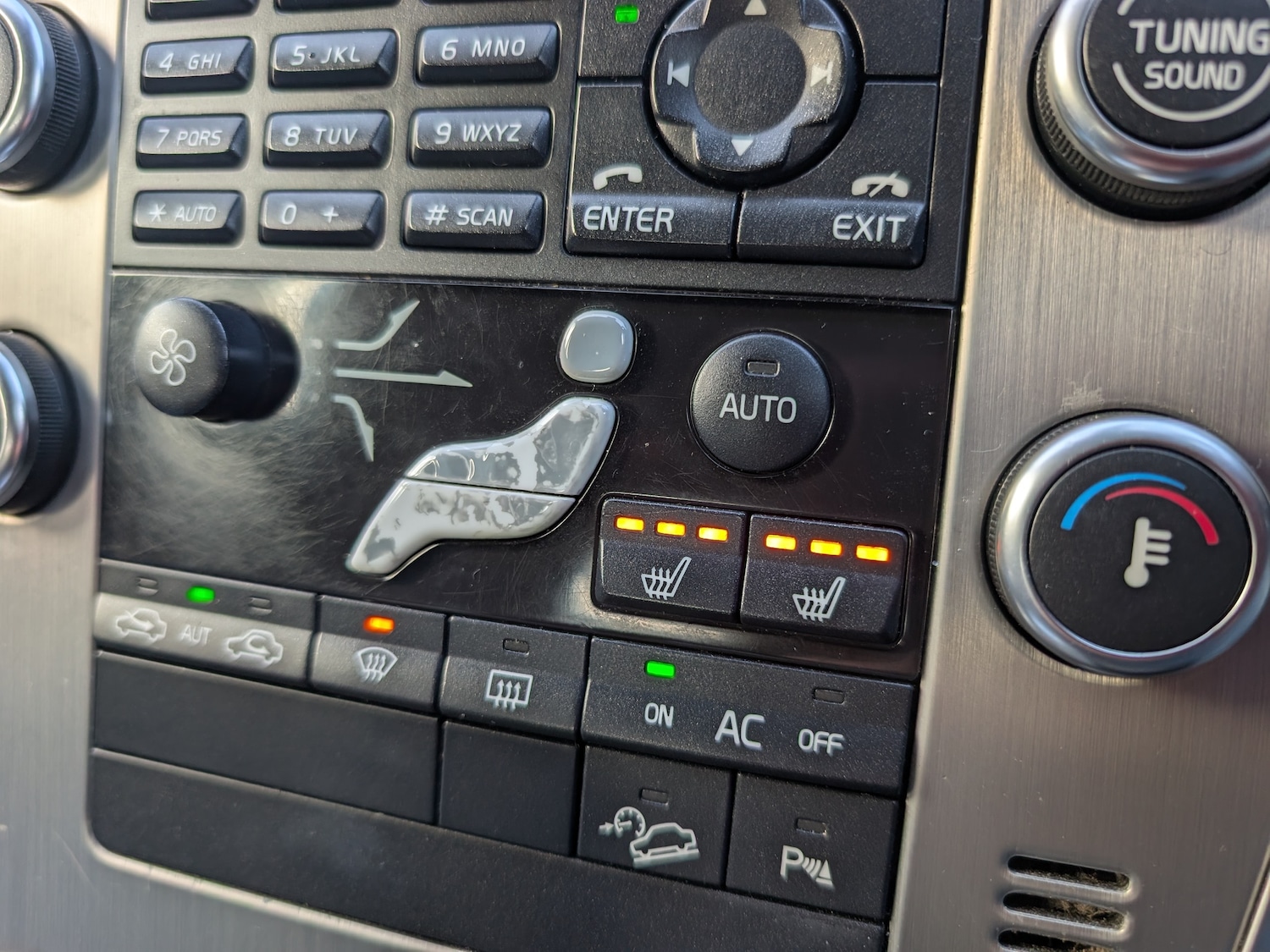 Used Volvo XC60 2009 for sale - 76735752: Photo 72