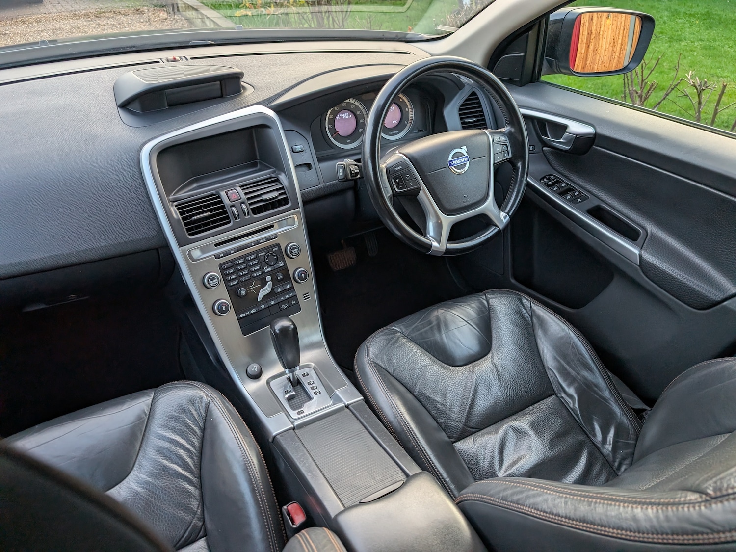 Used Volvo XC60 2009 for sale - 76735752: Photo 77