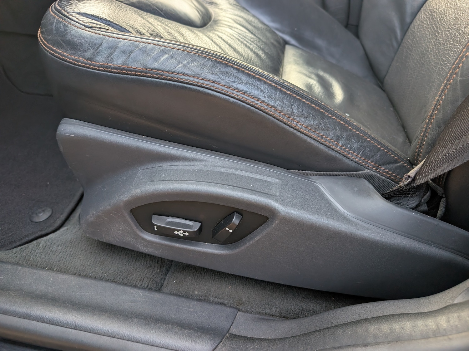 Used Volvo XC60 2009 for sale - 76735752: Photo 87