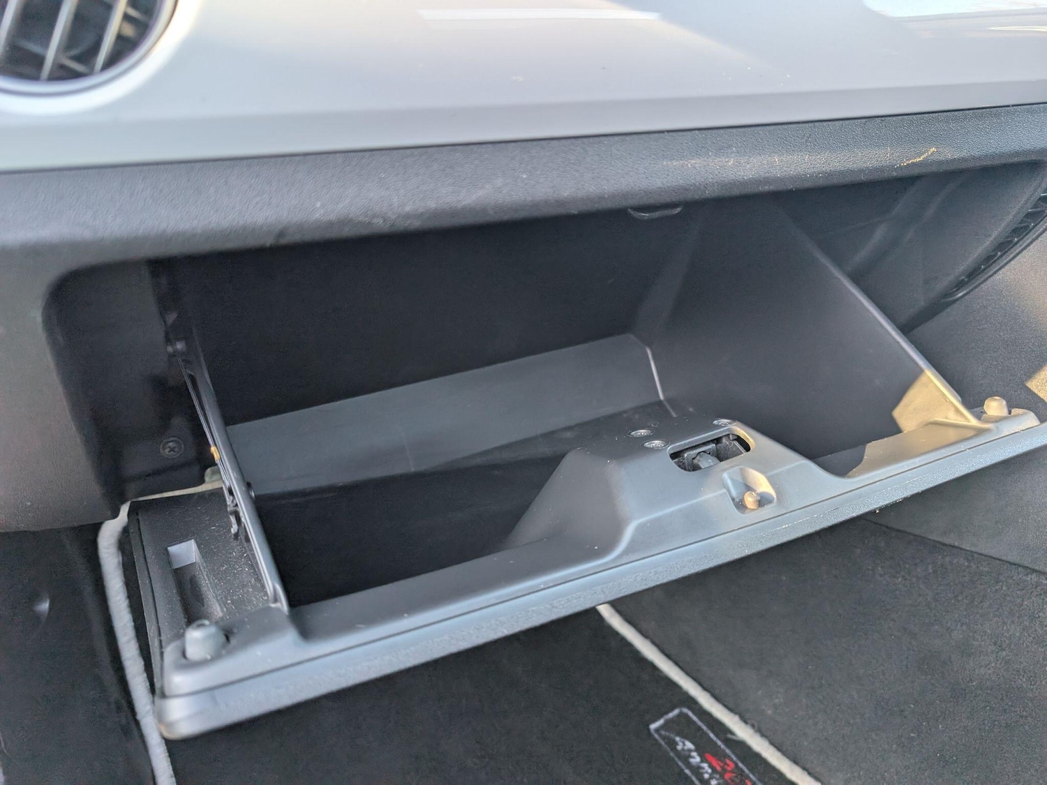 Used Mazda MX-5 2010 for sale - 76715428: Photo 78