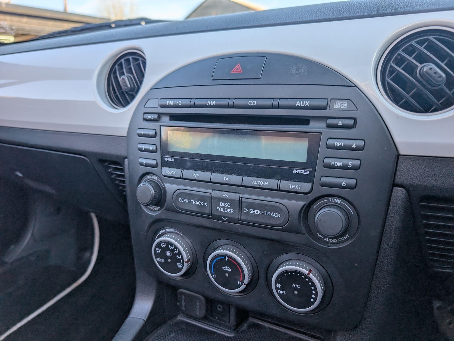 Used Mazda MX-5 2010 for sale - 76715428: Photo 99