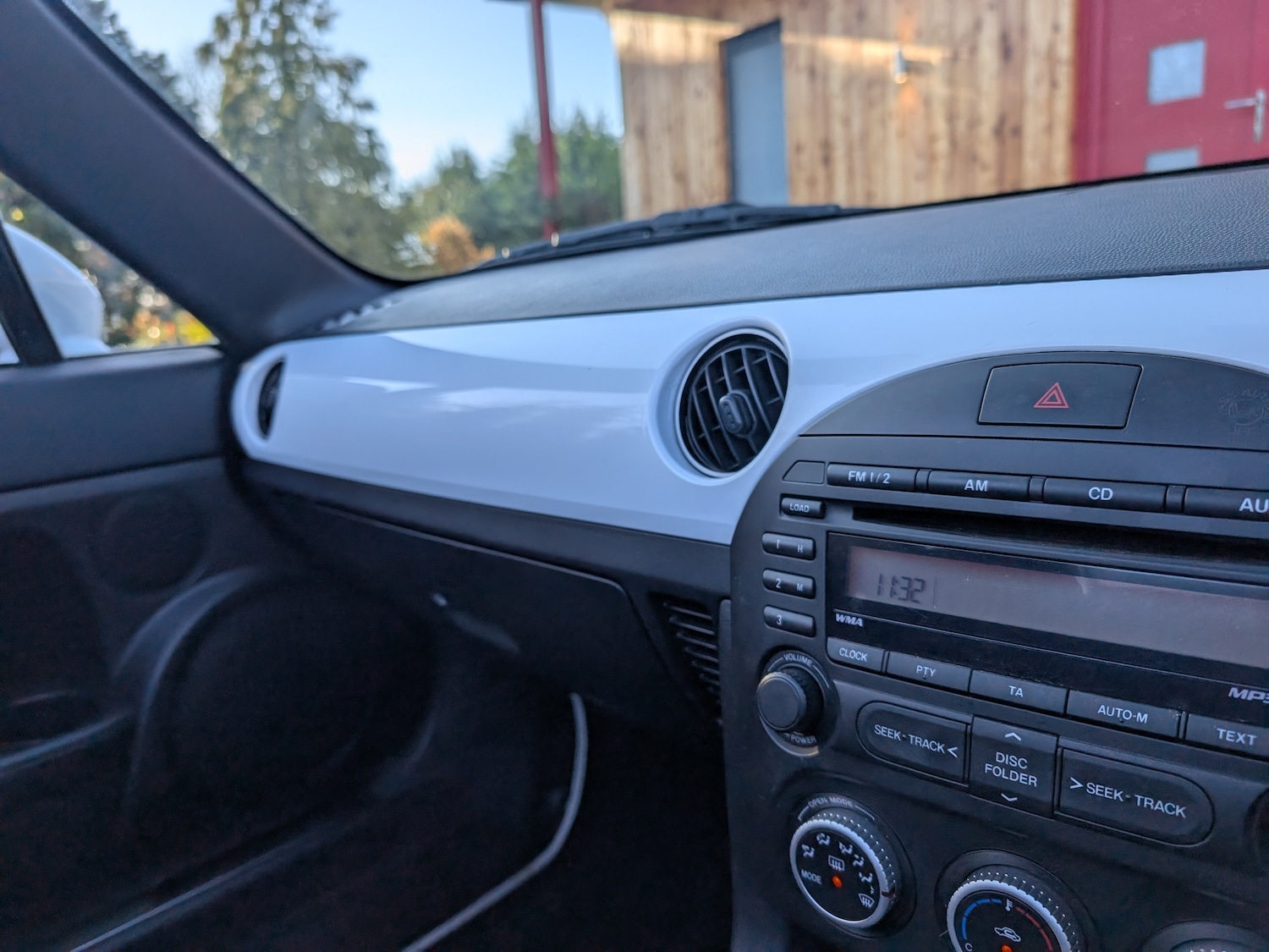 Used Mazda MX-5 2010 for sale - 76739405: Photo 89