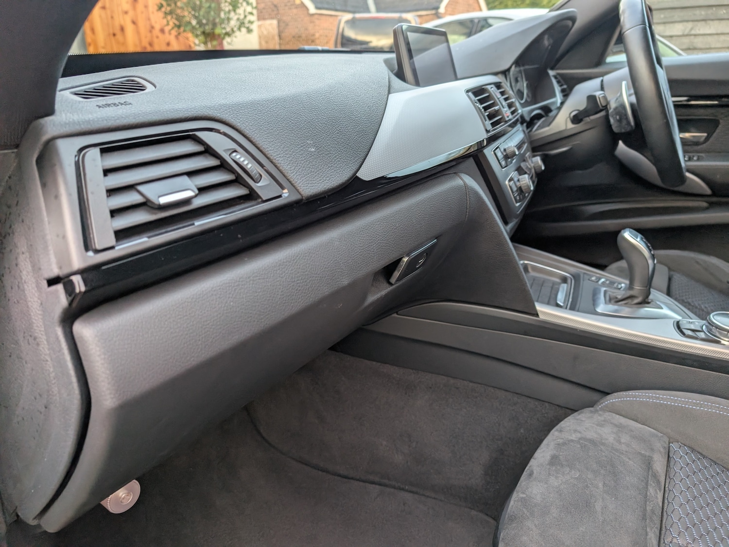 Used BMW 3 Series 2025 for sale - 77125240: Photo 45