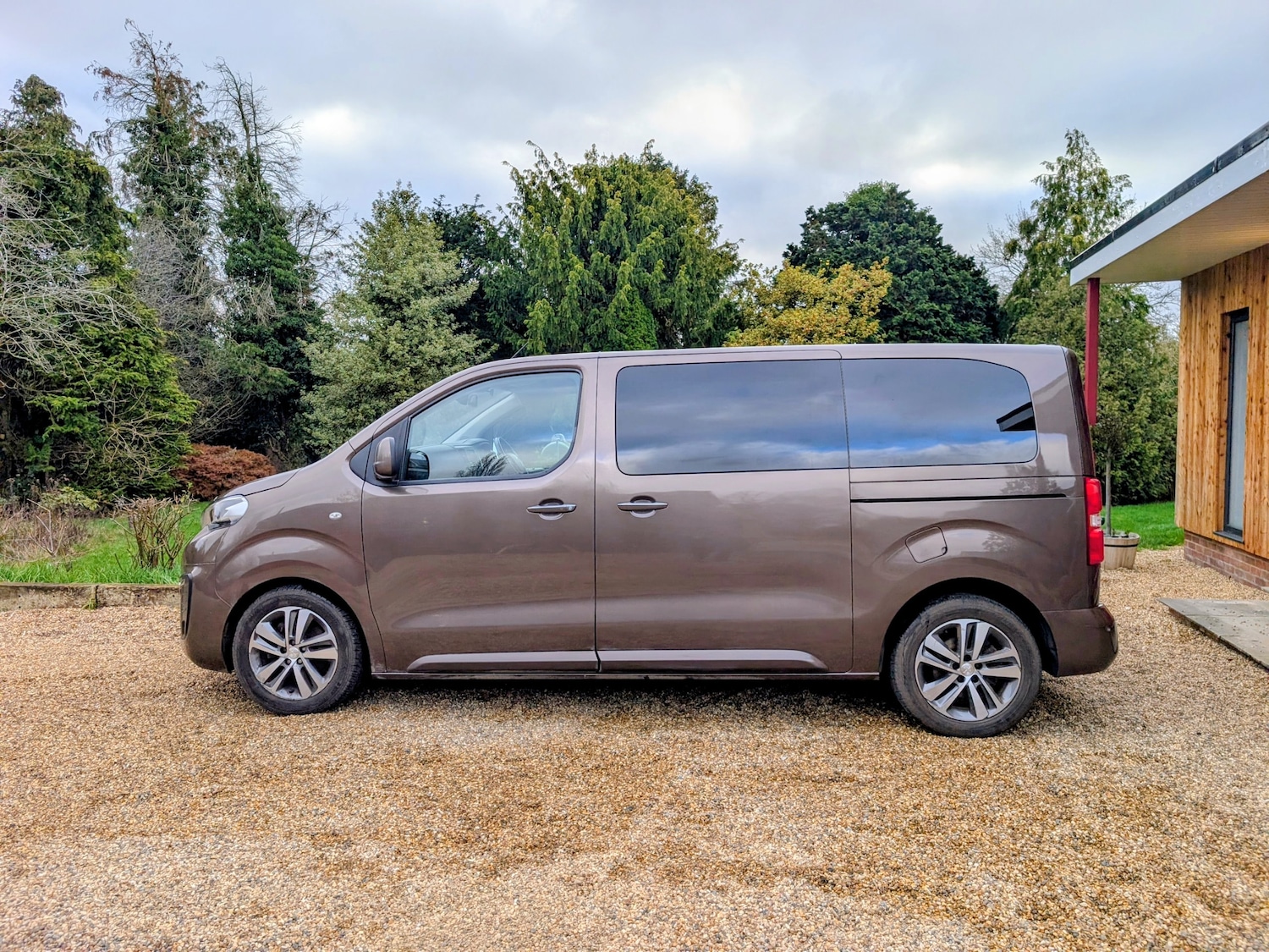Used Peugeot Traveller 2017 for sale - 77056251: Photo 2