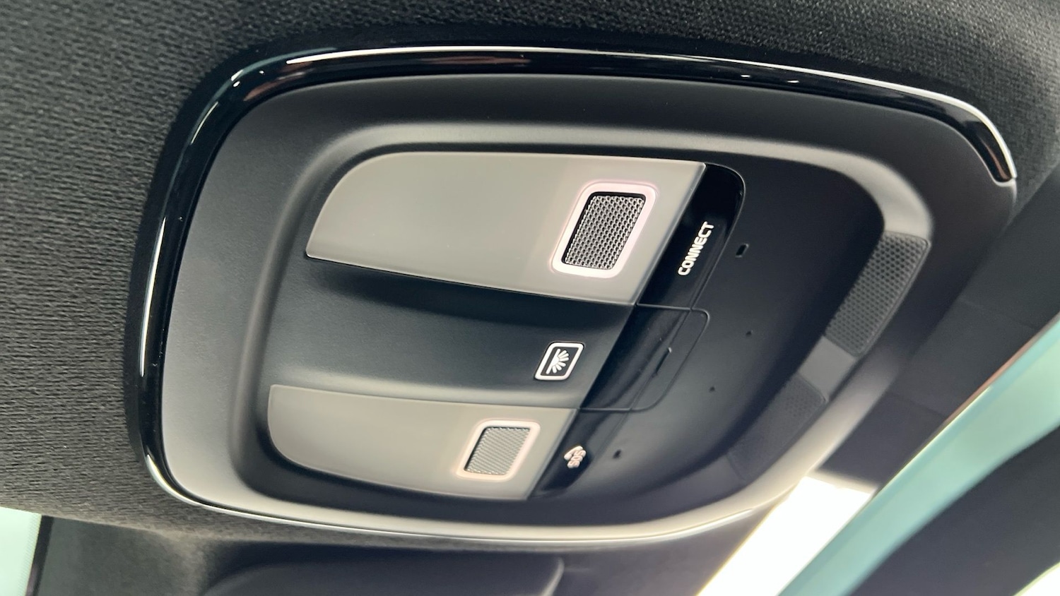 Used Polestar Polestar 2 2025 for sale - 76556809: Photo 25