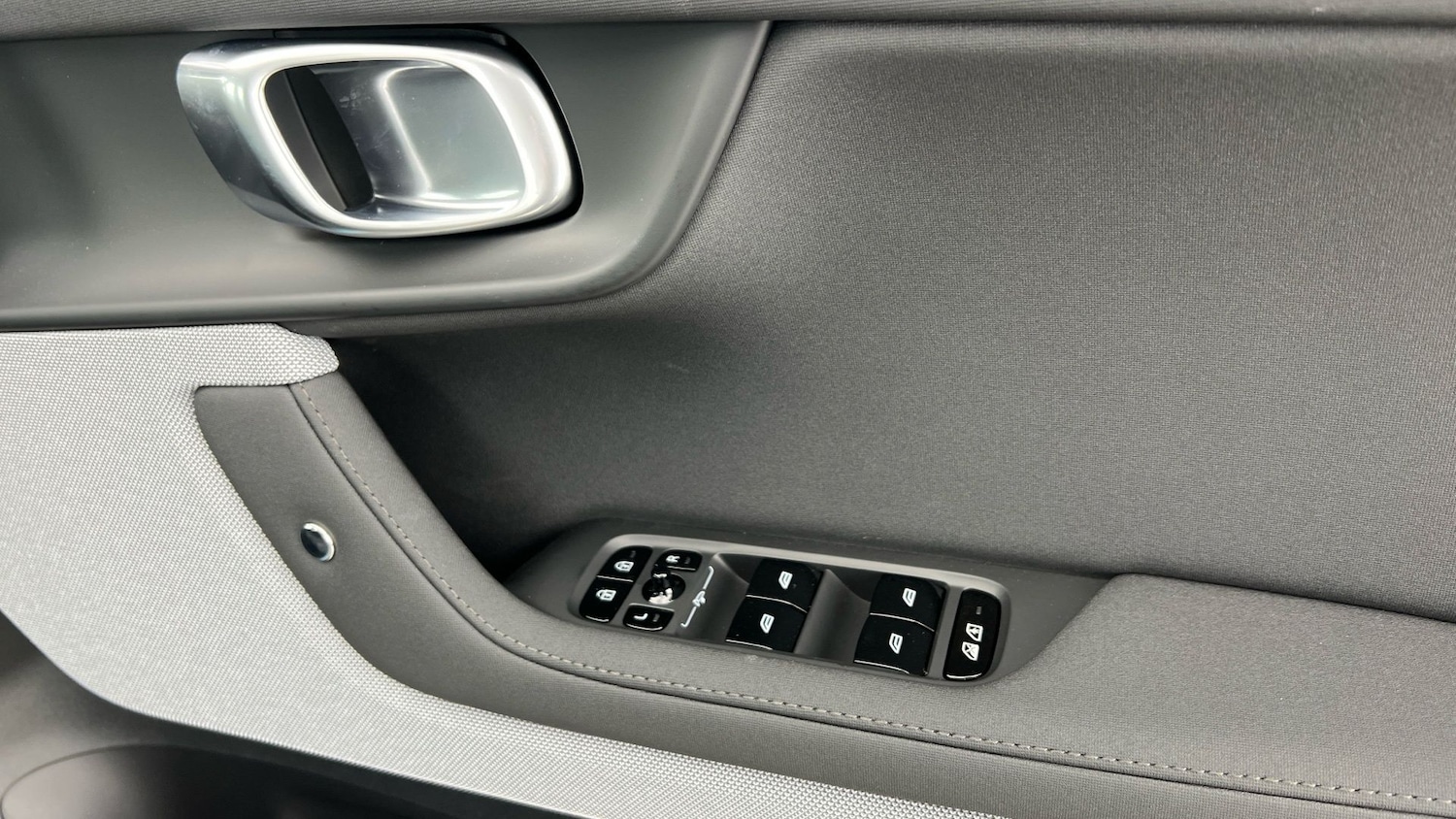 Used Polestar Polestar 2 2025 for sale - 76556809: Photo 33