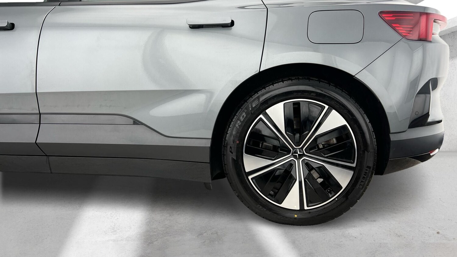 Used Polestar Polestar 4 2024 for sale - 76361946: Photo 27