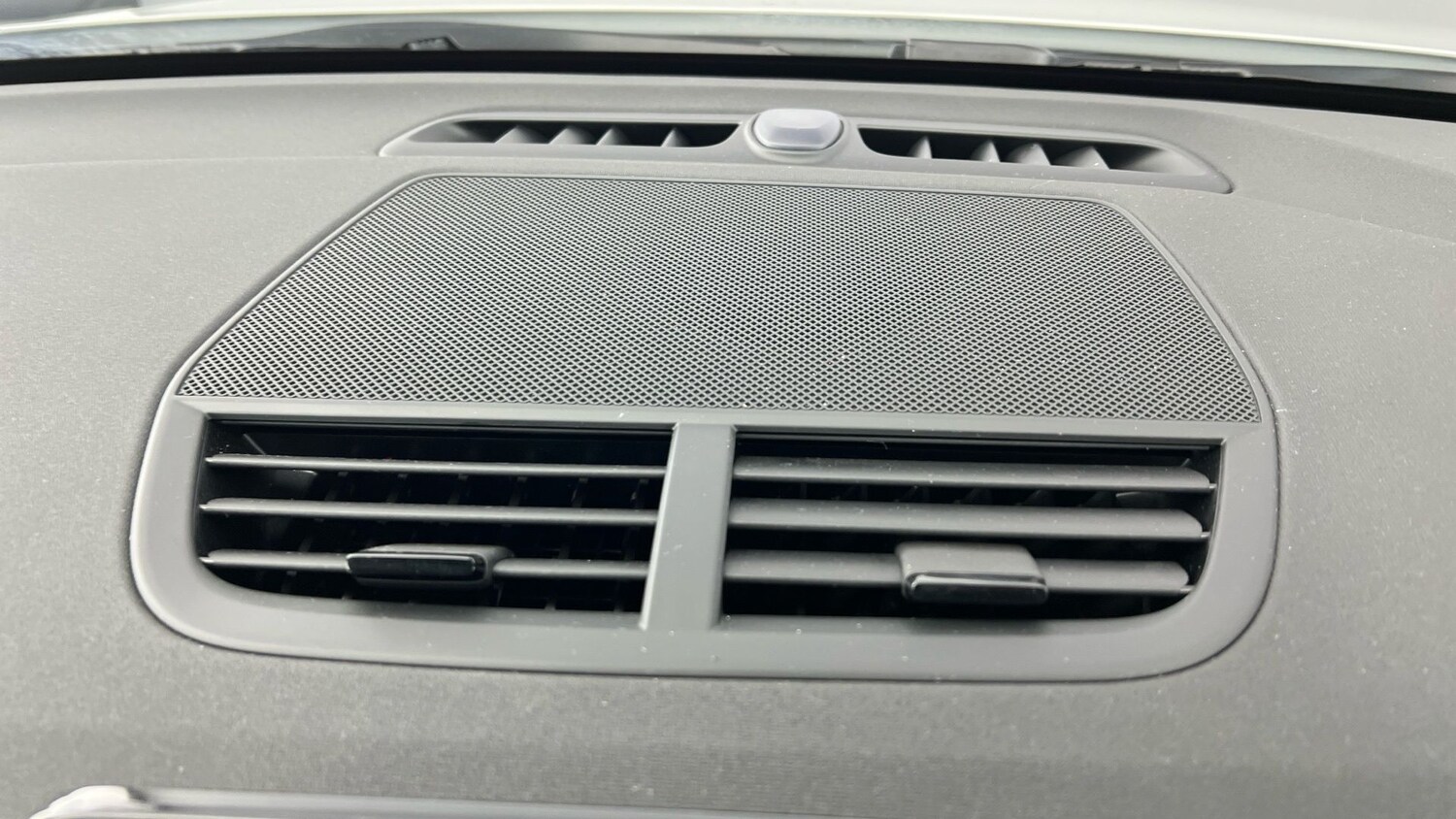 Used Polestar Polestar 2 2025 for sale - 76372951: Photo 24