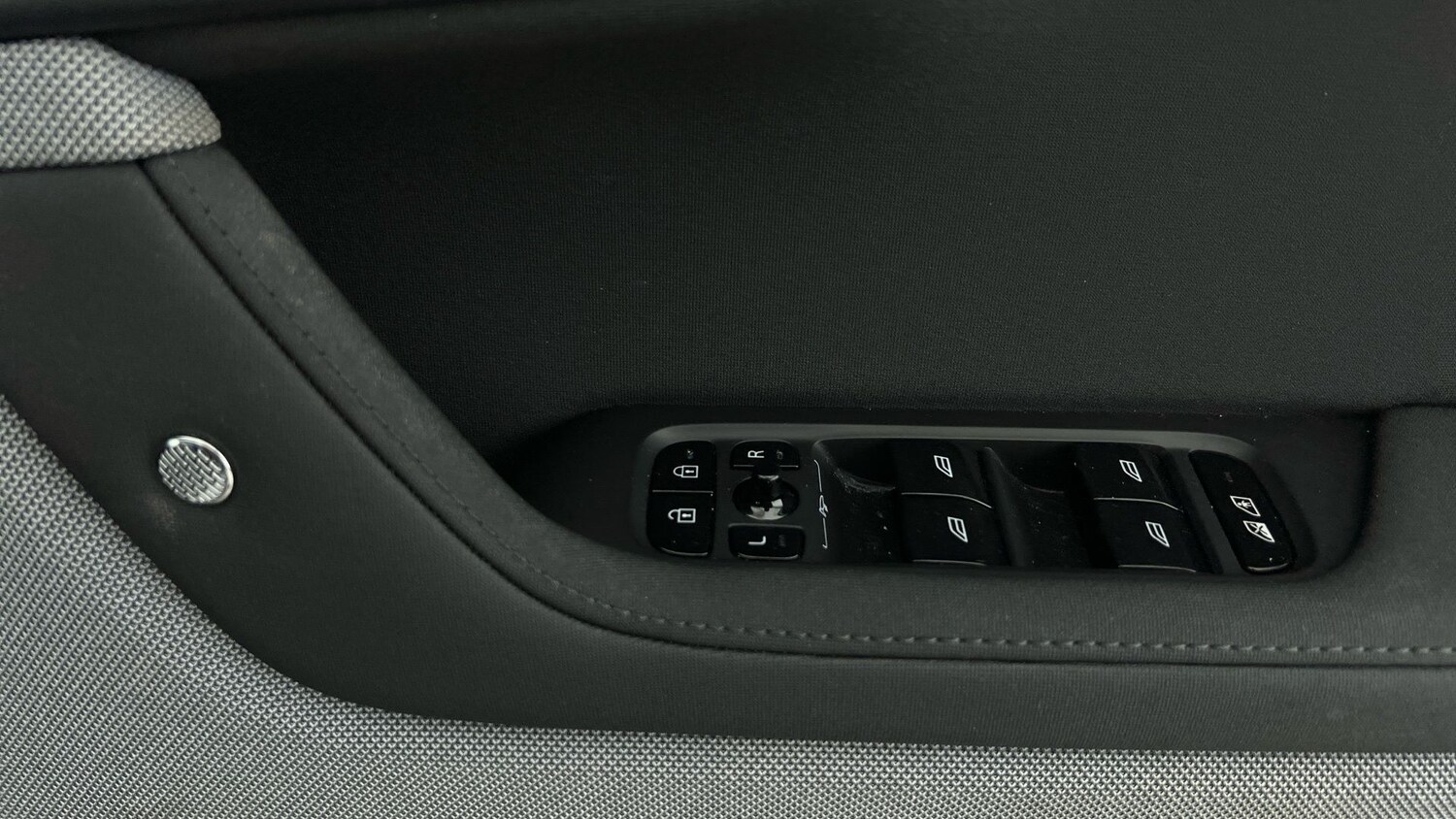 Vehicle 33