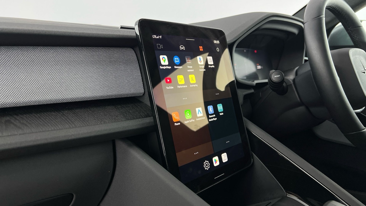 Used Polestar Polestar 2 2025 for sale - 77690880: Photo 13