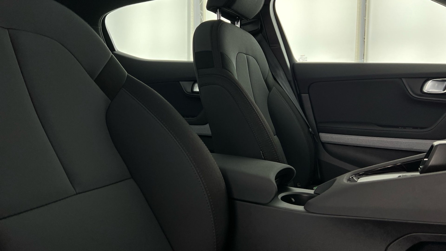 Used Polestar Polestar 2 2025 for sale - 77690880: Photo 18