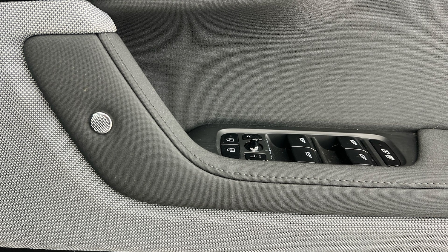 Vehicle 33