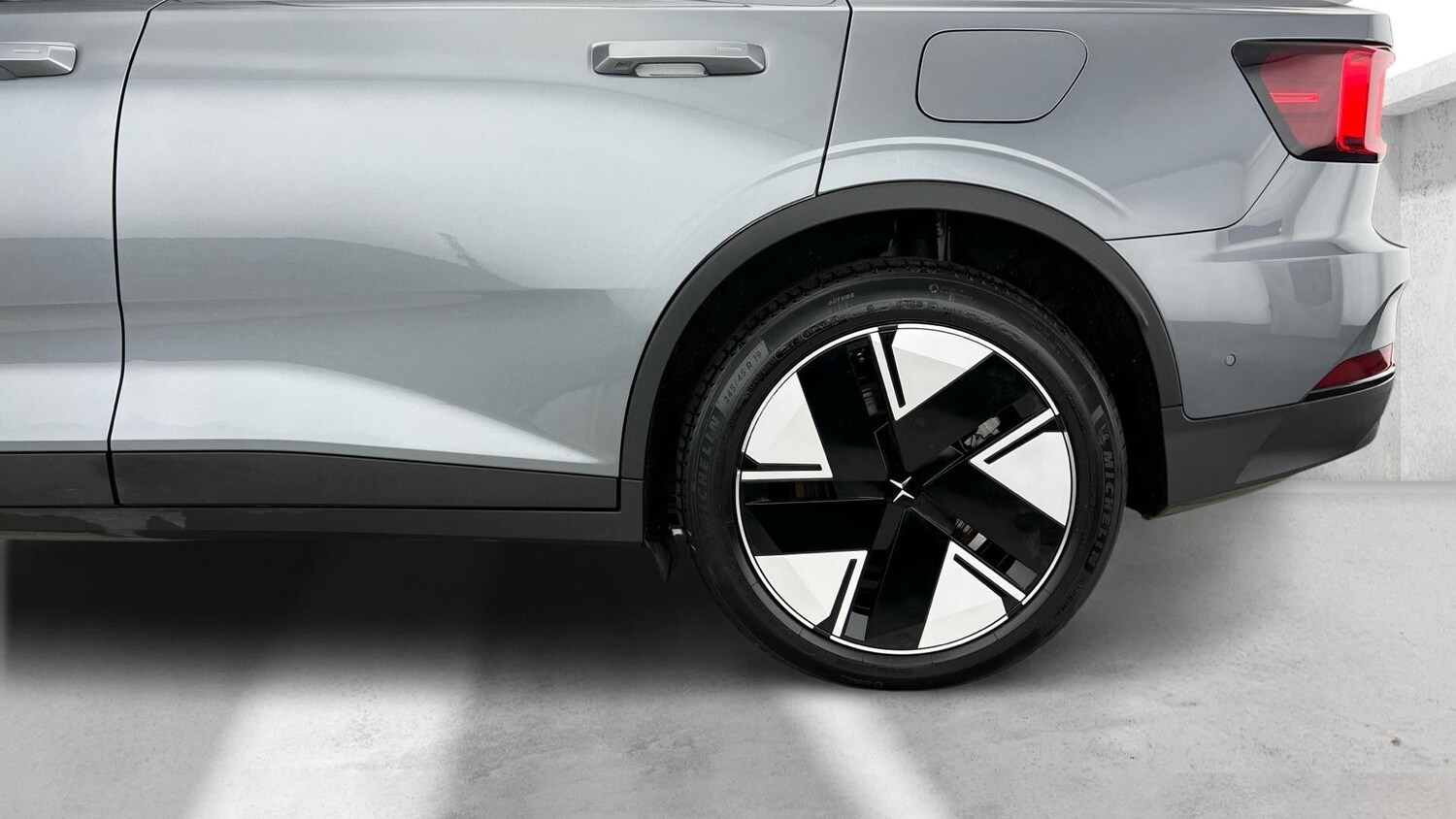 Used Polestar Polestar 2 2025 for sale - 77855705: Photo 27