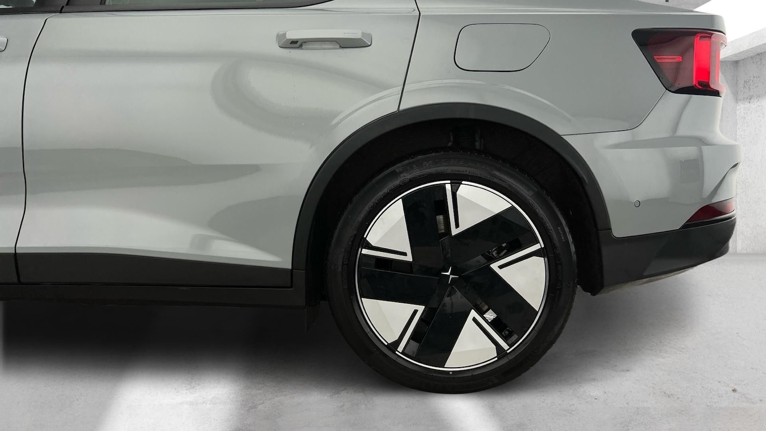 Used Polestar Polestar 2 2025 for sale - 77690879: Photo 27