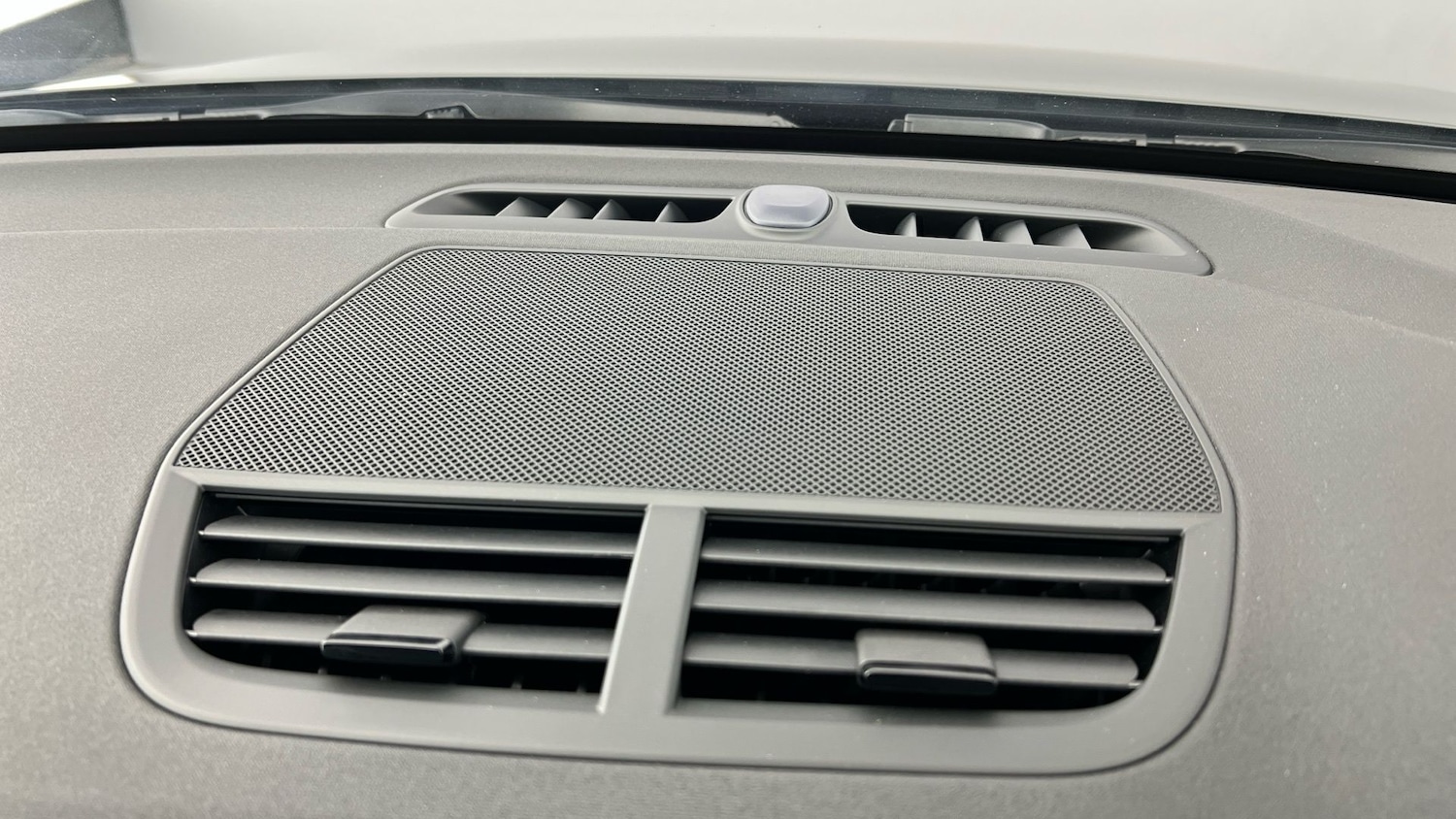 Used Polestar Polestar 2 2025 for sale - 76841993: Photo 24