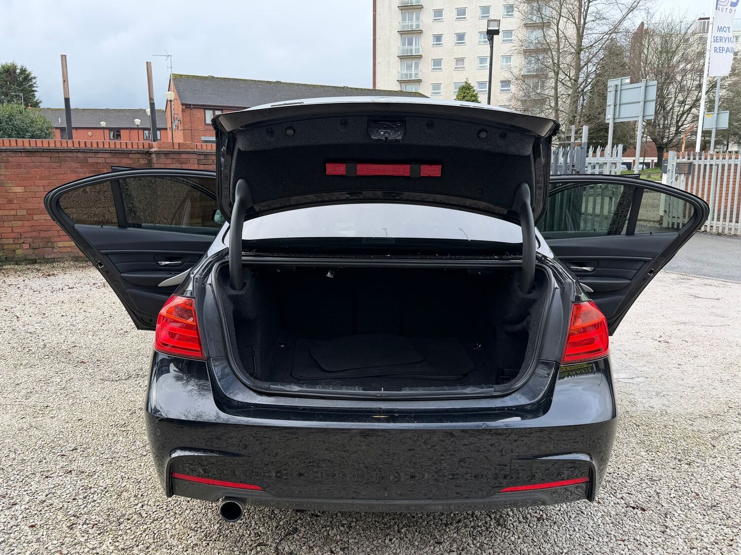 Used BMW 3 Series 2014 for sale - 77578526: Photo 13