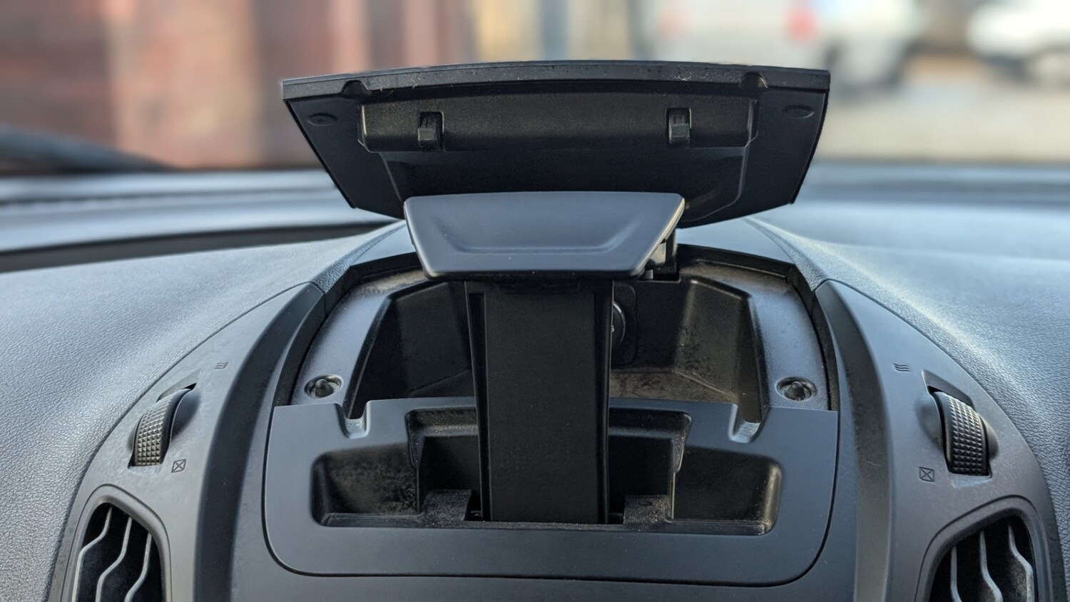 Used Ford Transit Courier 2017 for sale - 77516526: Photo 17