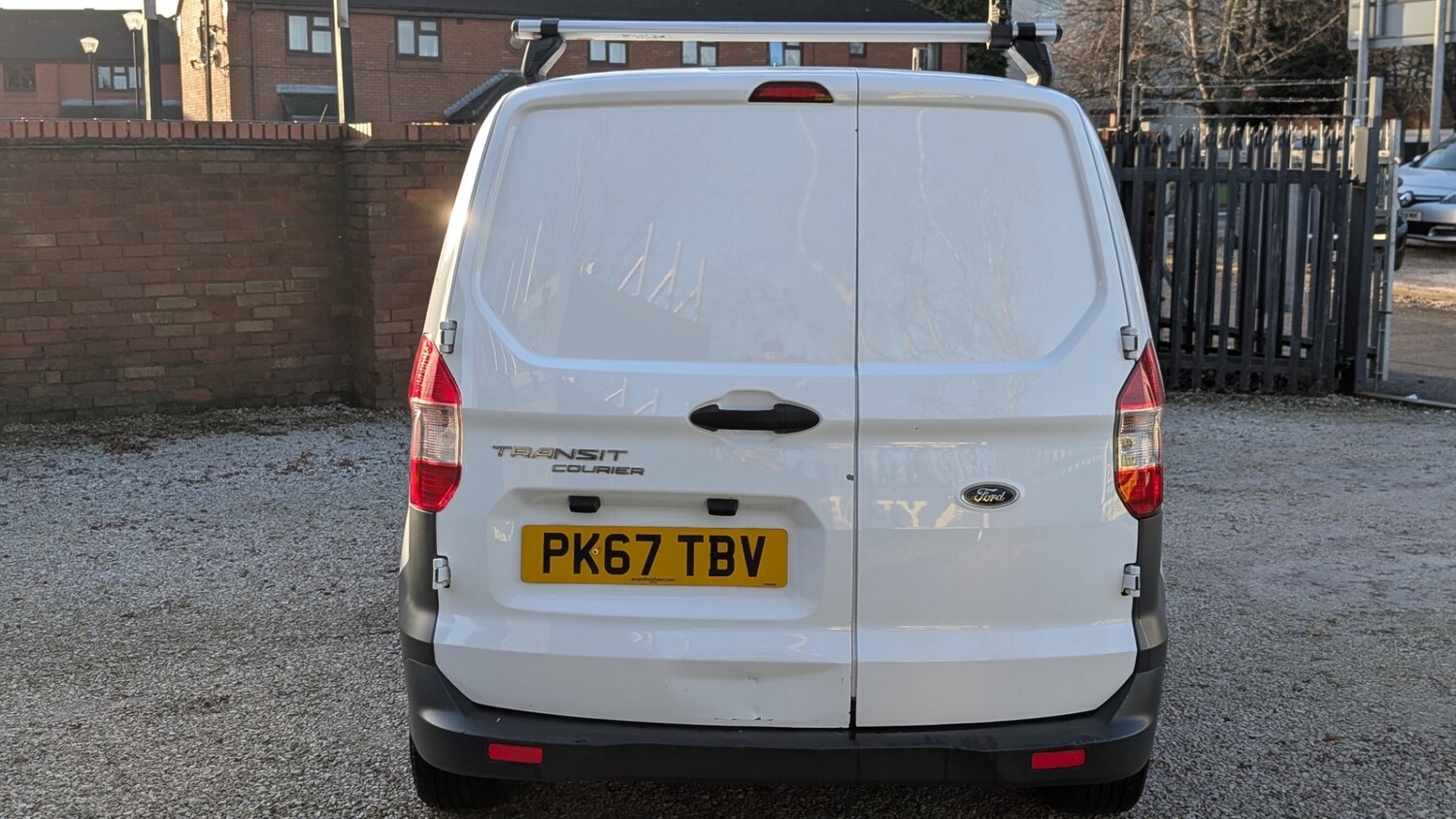 Used Ford Transit Courier 2017 for sale - 77516526: Photo 4