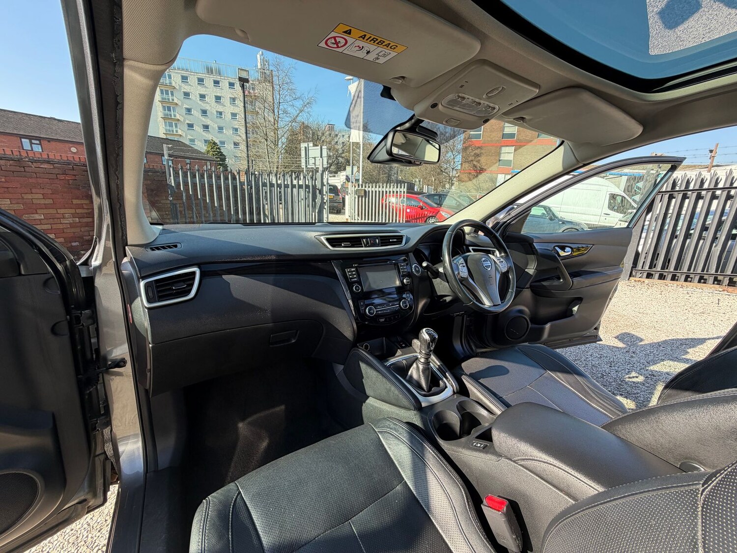 Used Nissan Qashqai 2015 for sale - 77755898: Photo 16