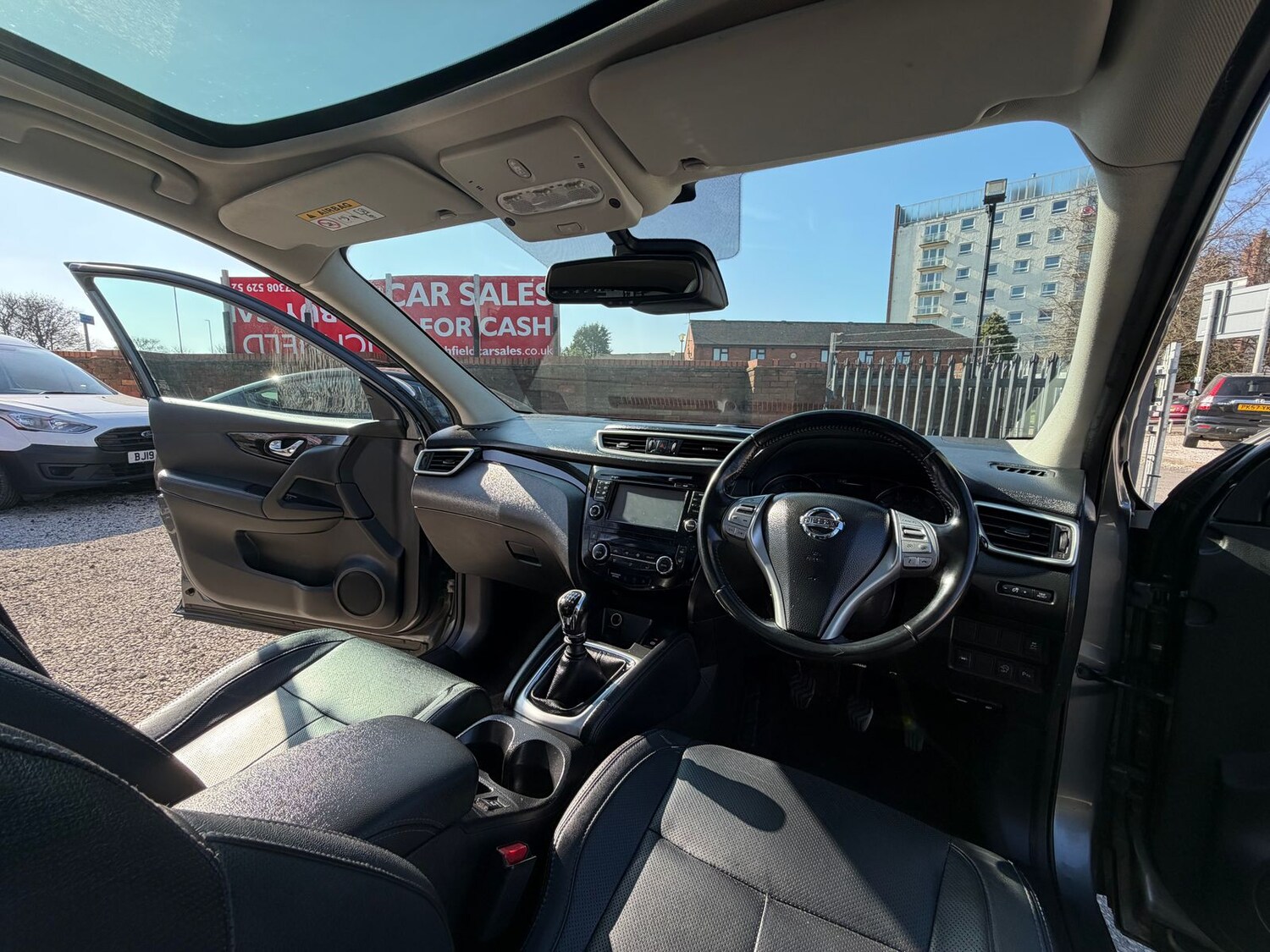 Used Nissan Qashqai 2015 for sale - 77755898: Photo 17