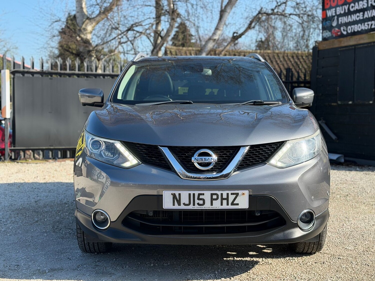 Used Nissan Qashqai 2015 for sale - 77755898: Photo 2