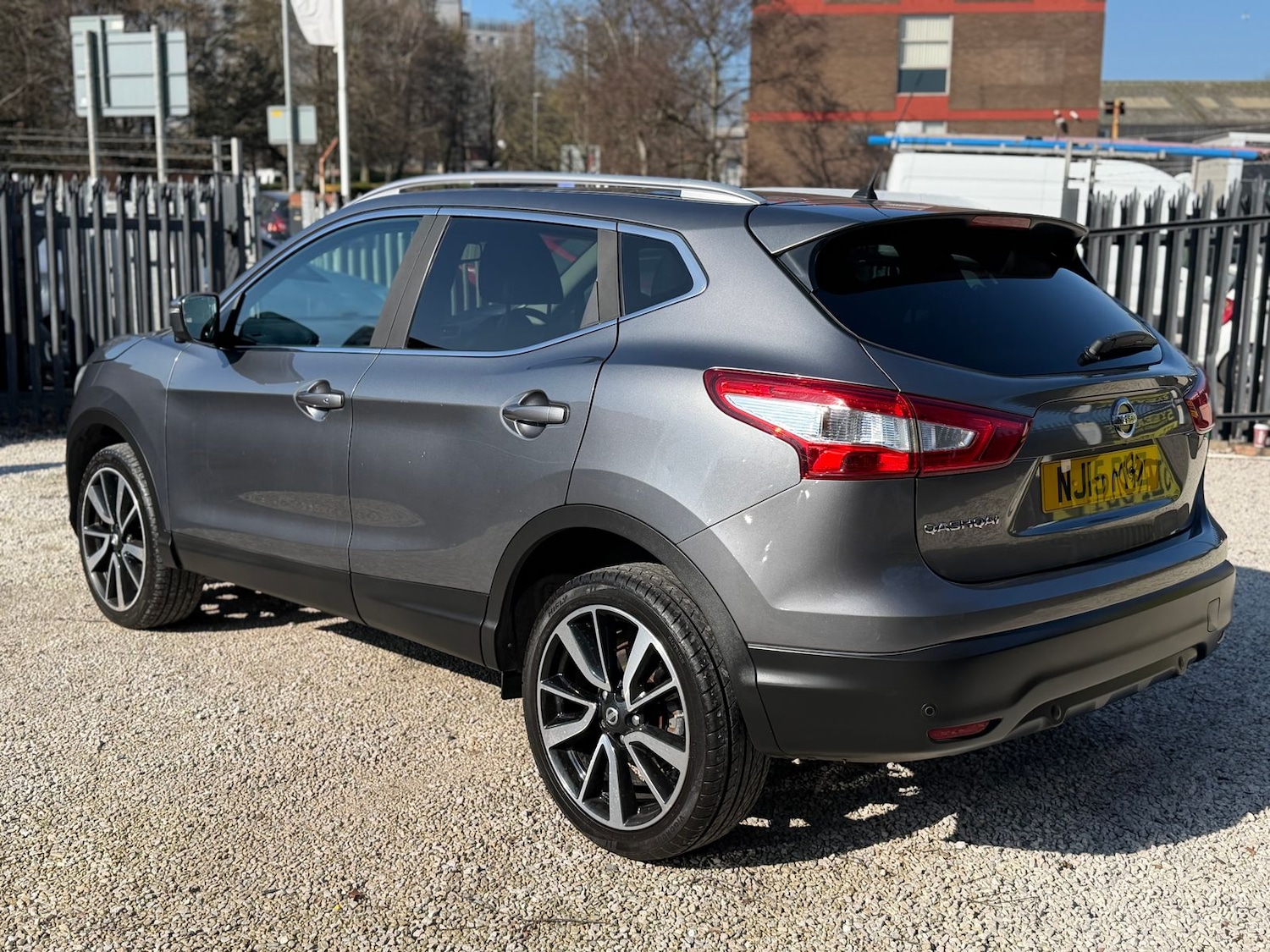 Used Nissan Qashqai 2015 for sale - 77755898: Photo 5