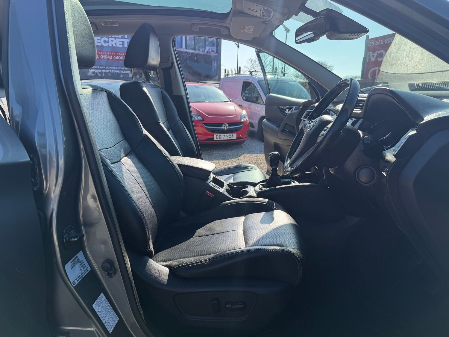 Used Nissan Qashqai 2015 for sale - 77755898: Photo 9