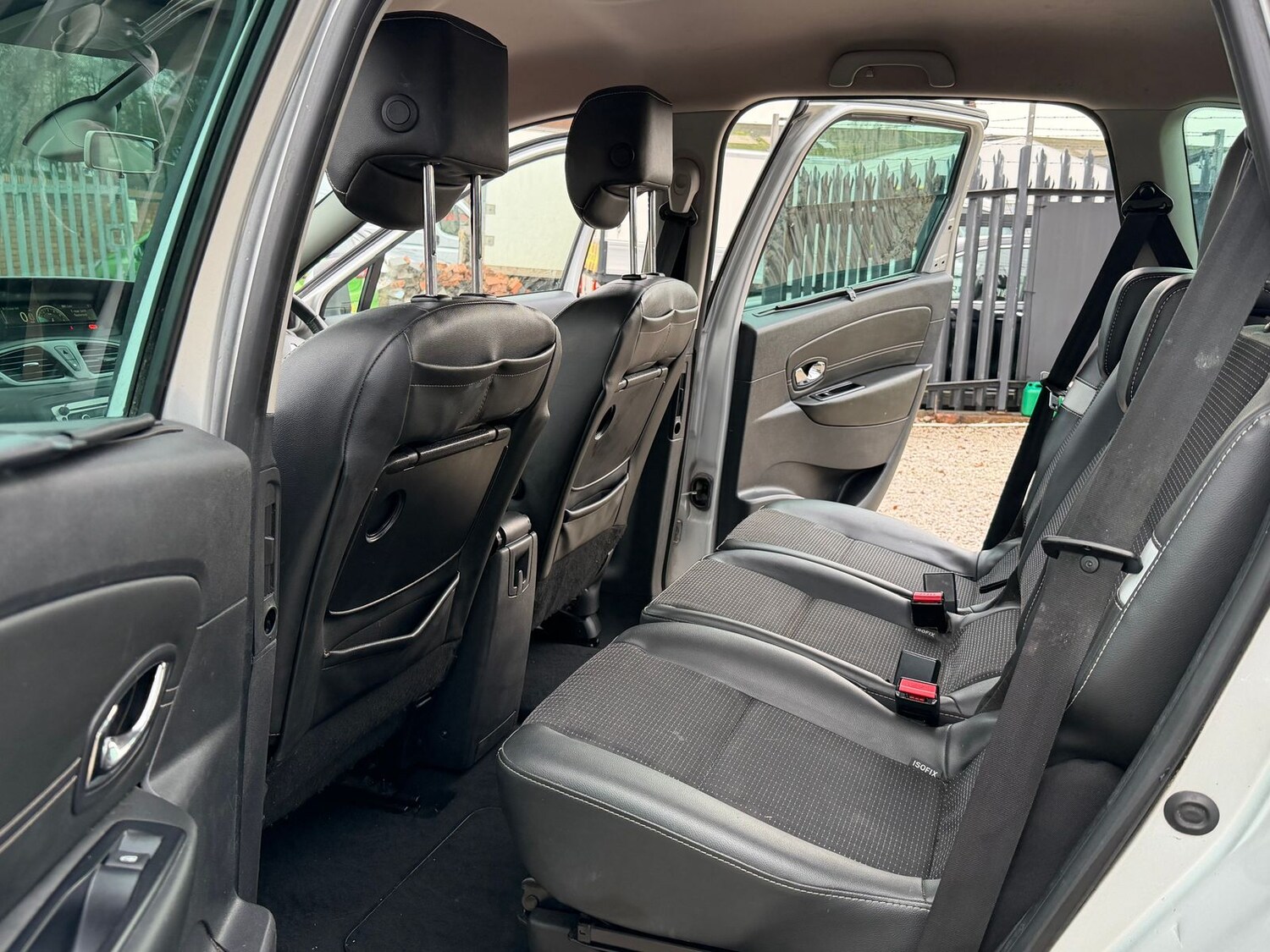 Used Renault Scenic 2013 for sale - 77578544: Photo 11