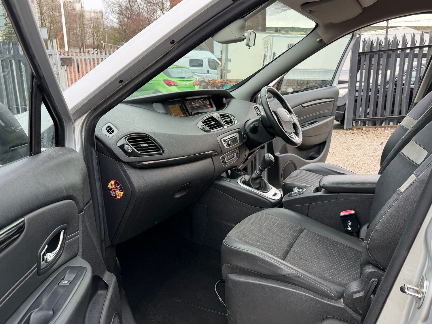 Used Renault Scenic 2013 for sale - 77578544: Photo 9