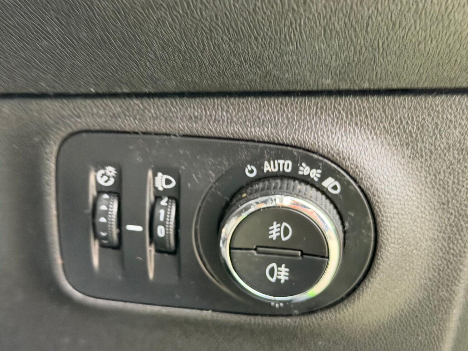 Used Vauxhall Corsa 2015 for sale - 77578543: Photo 16