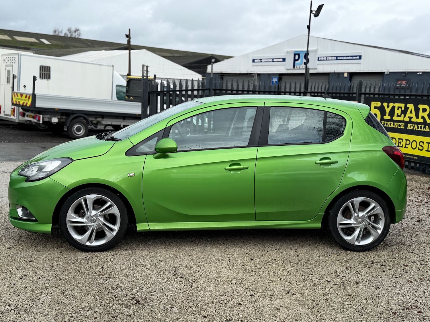 Used Vauxhall Corsa 2015 for sale - 77578543: Photo 4