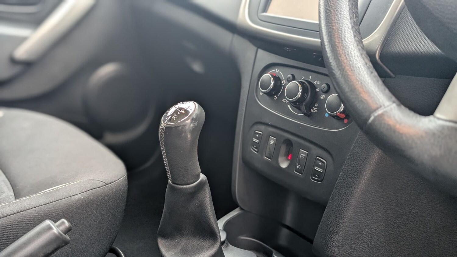 Used Dacia Sandero Stepway 2016 for sale - 77578531: Photo 24