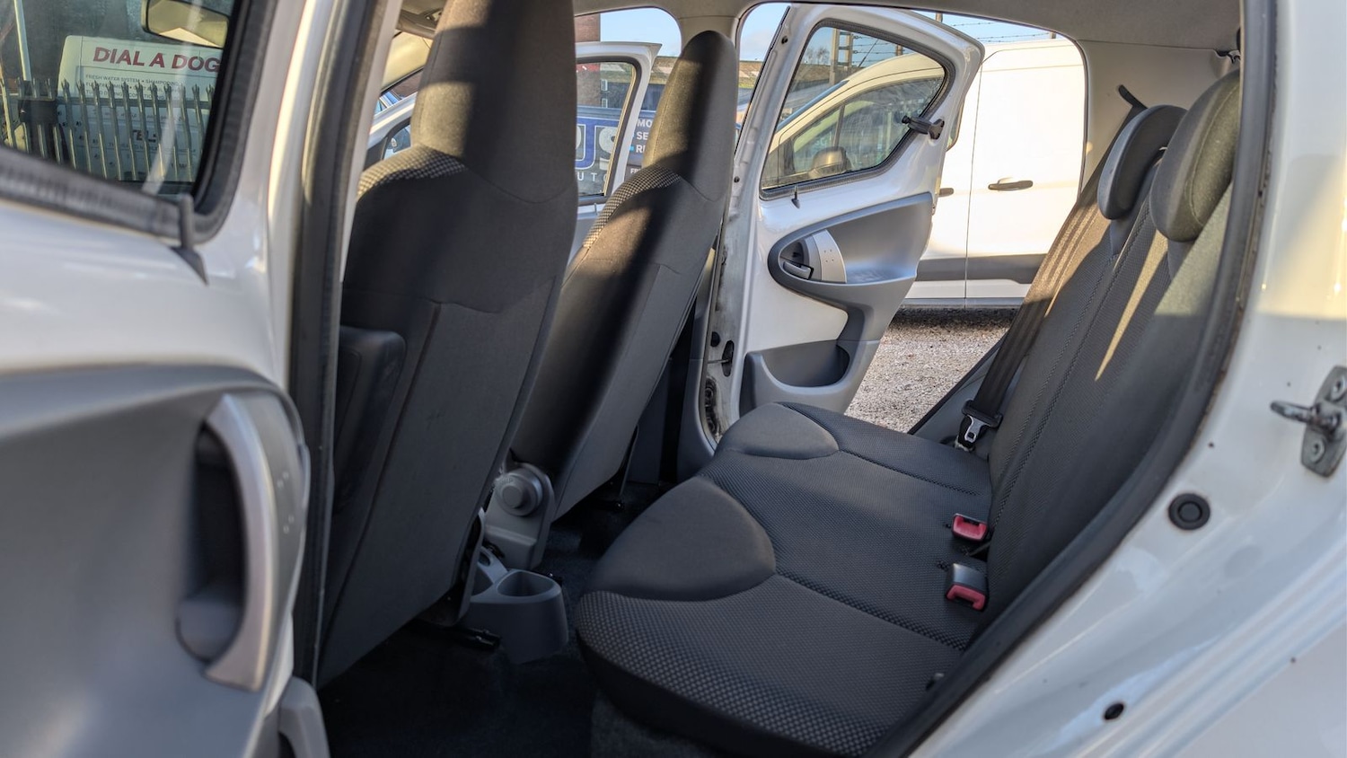 Used Toyota AYGO 2011 for sale - 77578525: Photo 11