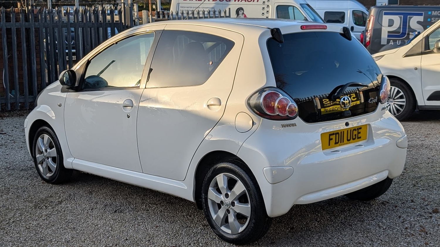 Used Toyota AYGO 2011 for sale - 77578525: Photo 5