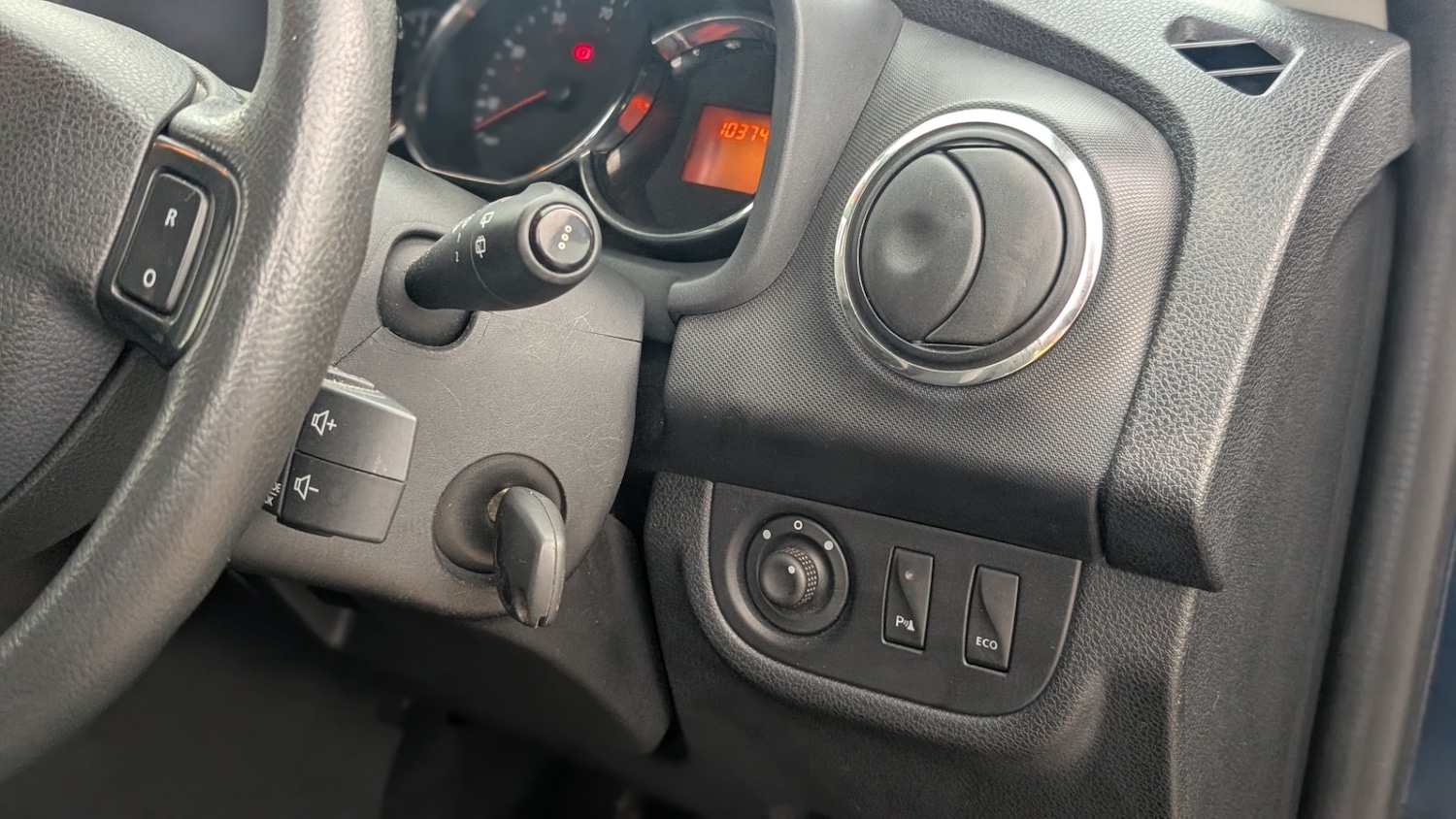 Used Dacia Sandero Stepway 2016 for sale - 77516539: Photo 21